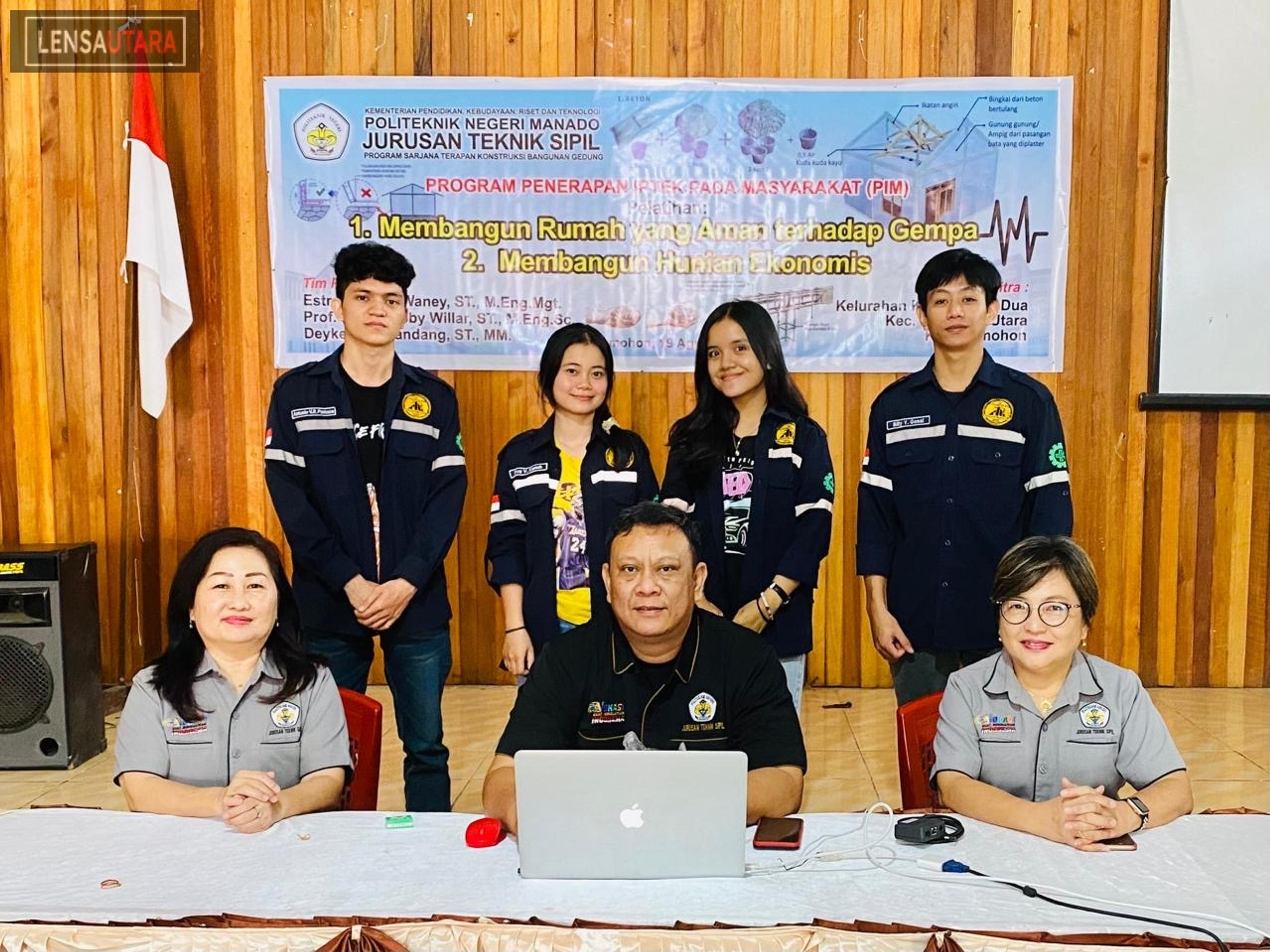Politeknik Negeri Manado Transfer IPTEK Rumah Aman Gempa di Kakaskasen Dua