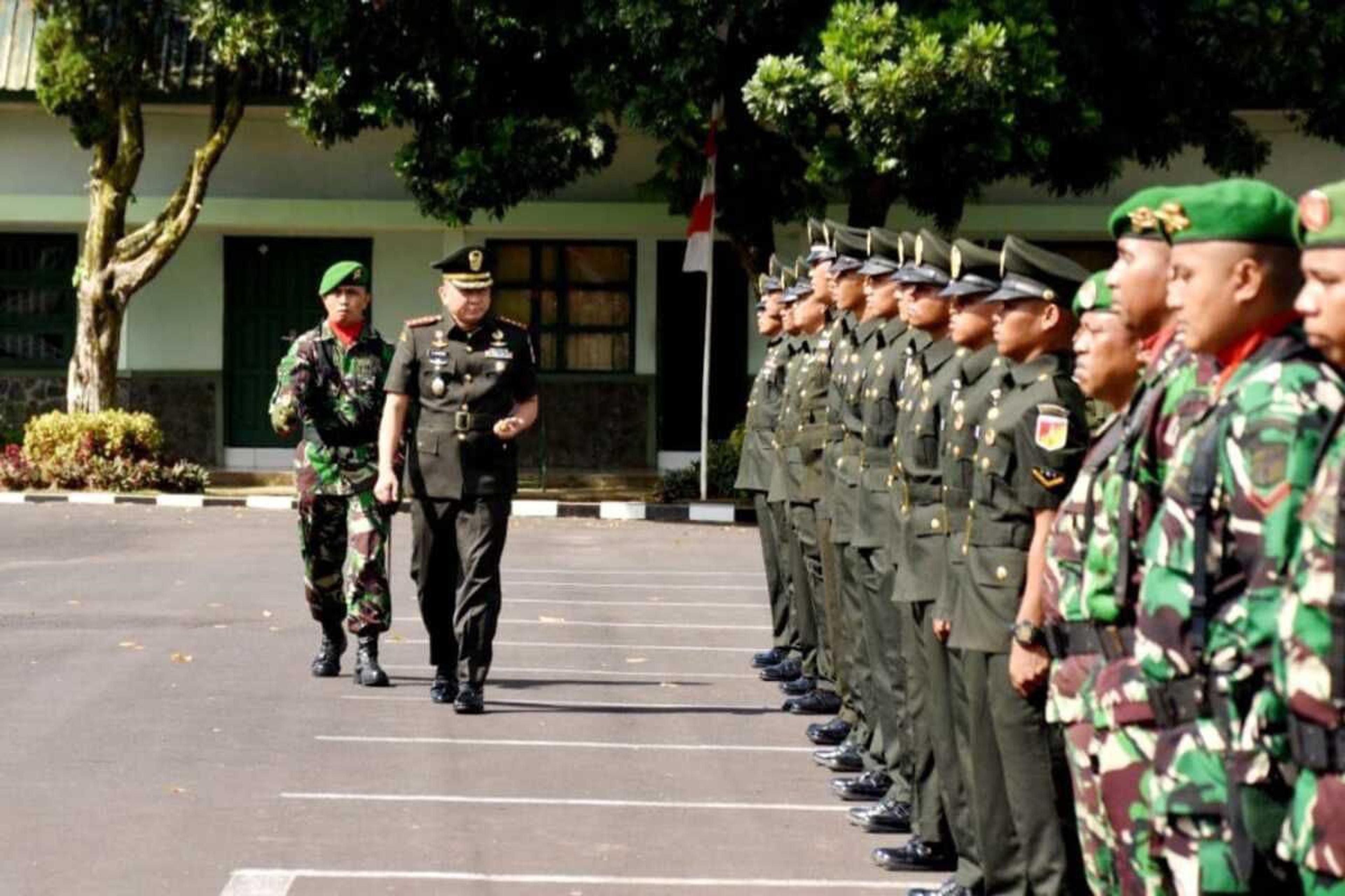 Sebanyak 20 Prajurit Siswa Dikjurbaif Abit Dikmaba Selesaikan Pendidikan
