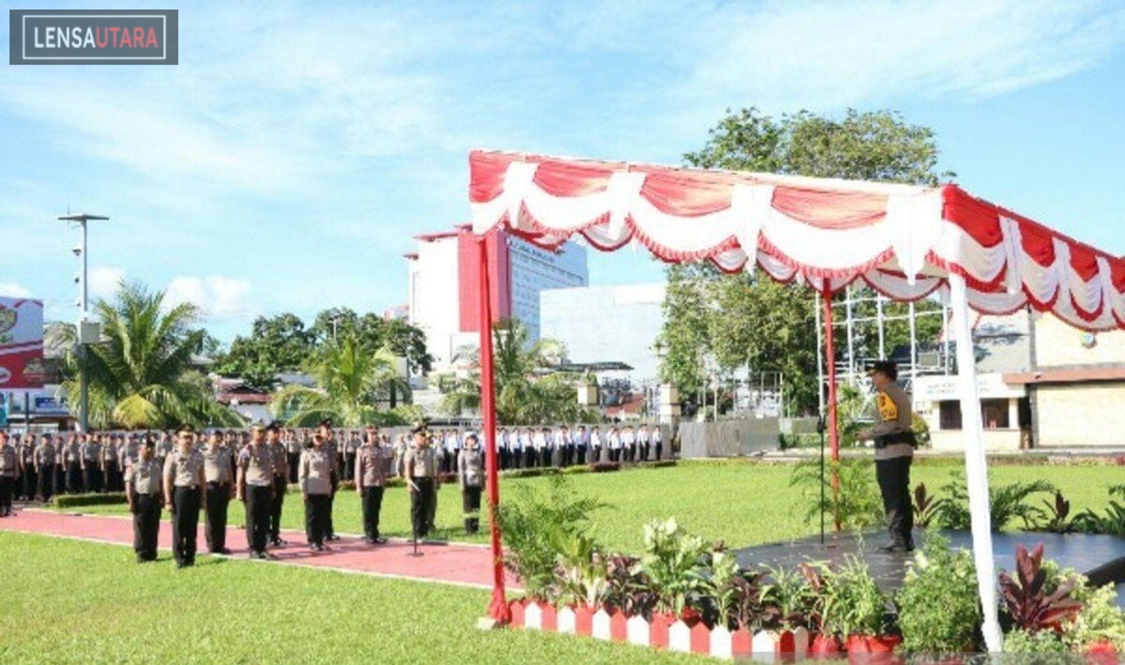 200 Personel Polda Sulut Naik Pangkat, Kapolda: Terus Tingkatkan Kinerja