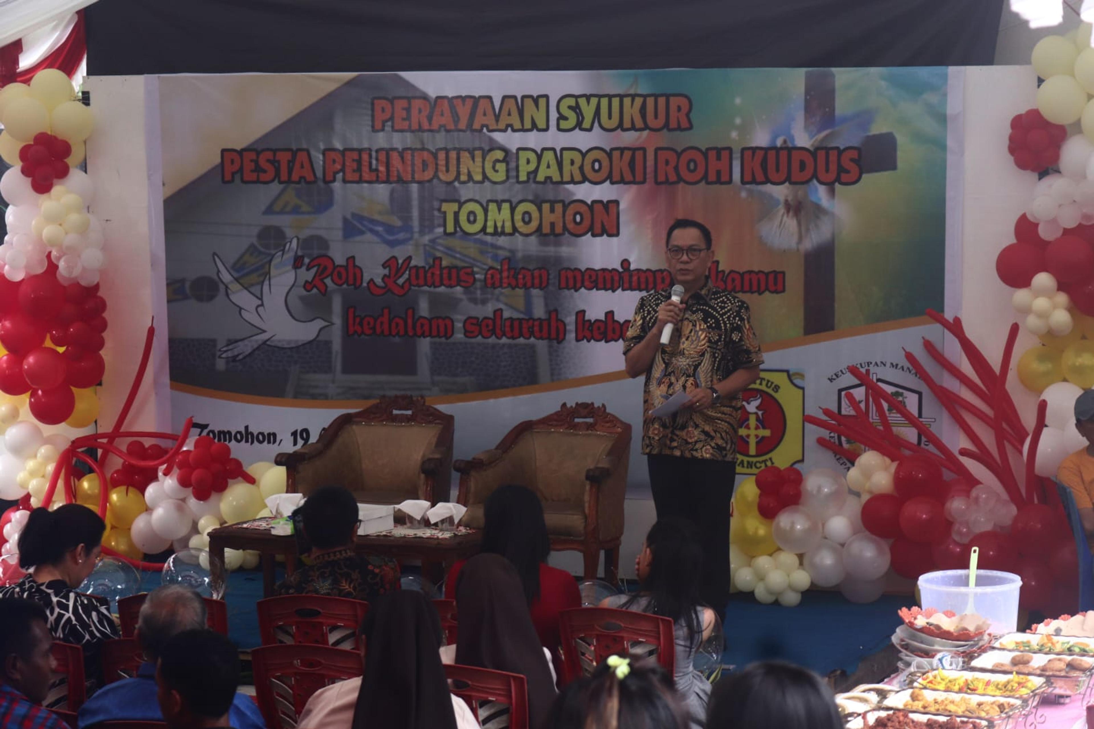 Walikota Caroll Bersyukur Hadir di Pesta Pelindung Paroki Roh Kudus Tomohon