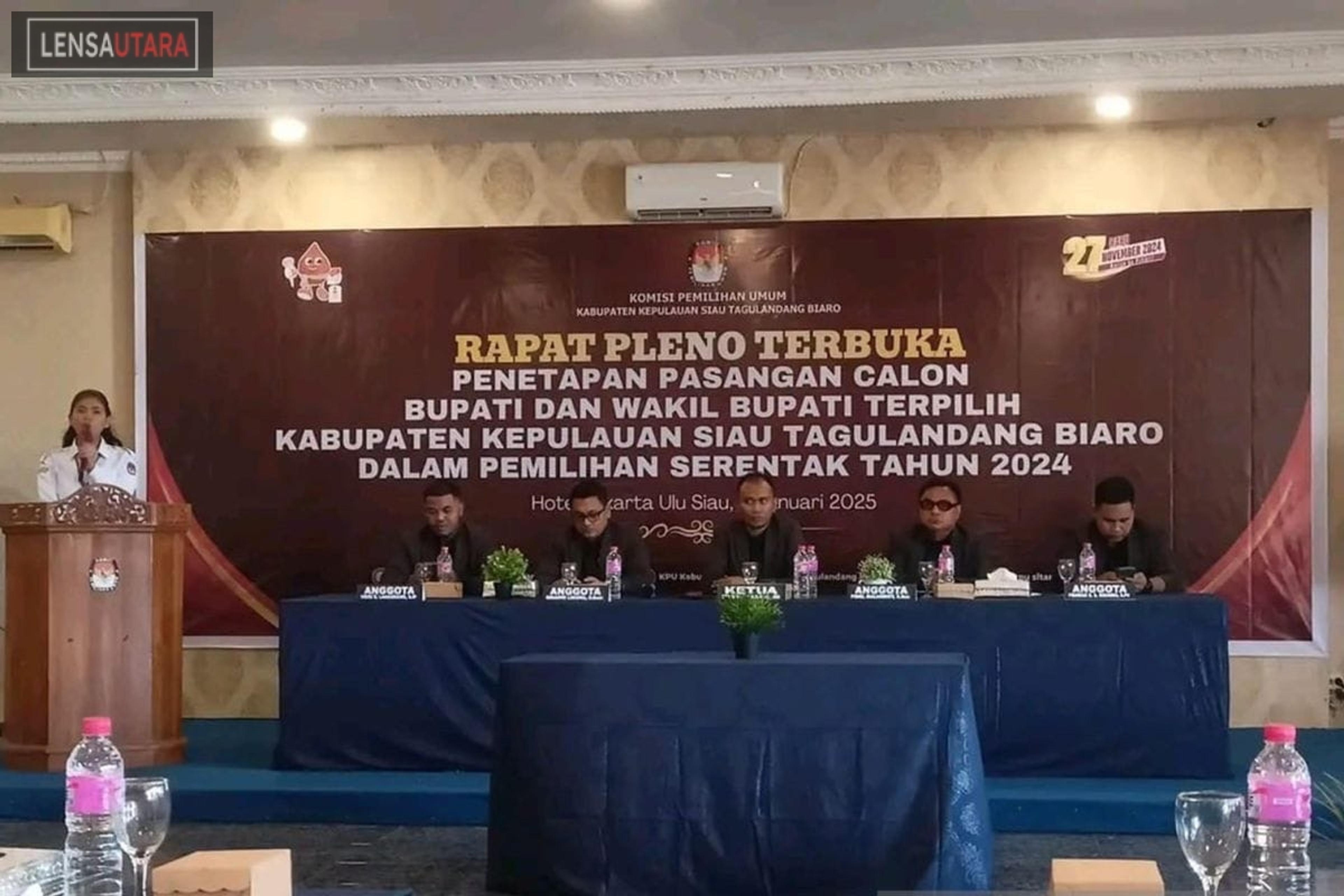 Pasangan Chyntia Kalangit – Heronimus Makainas Ditetapkan KPU Sebagai Bupati-Wabup Sitaro Terpilih