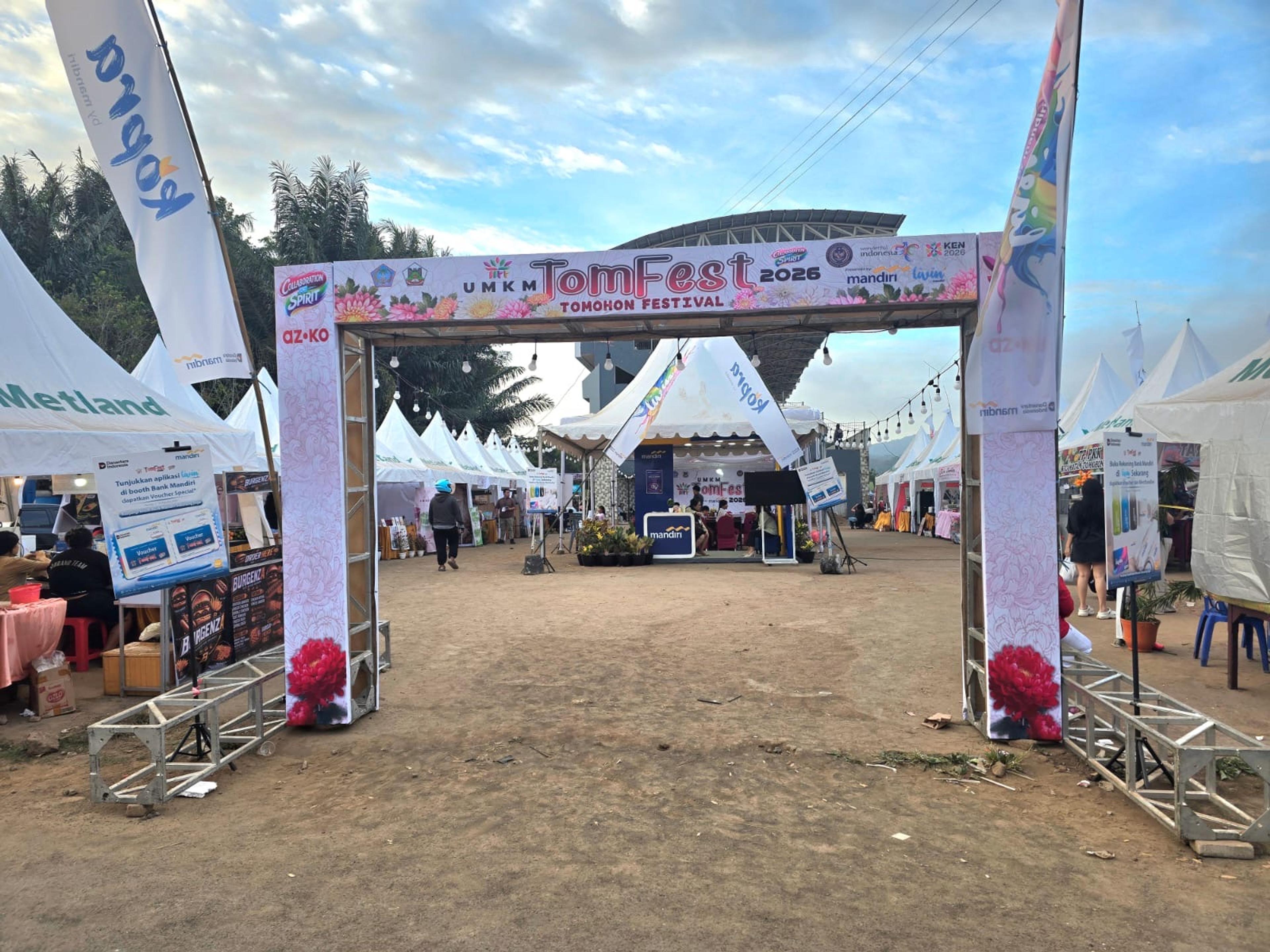 Memasuki lokasi Tomfest.(Foto:ist.)