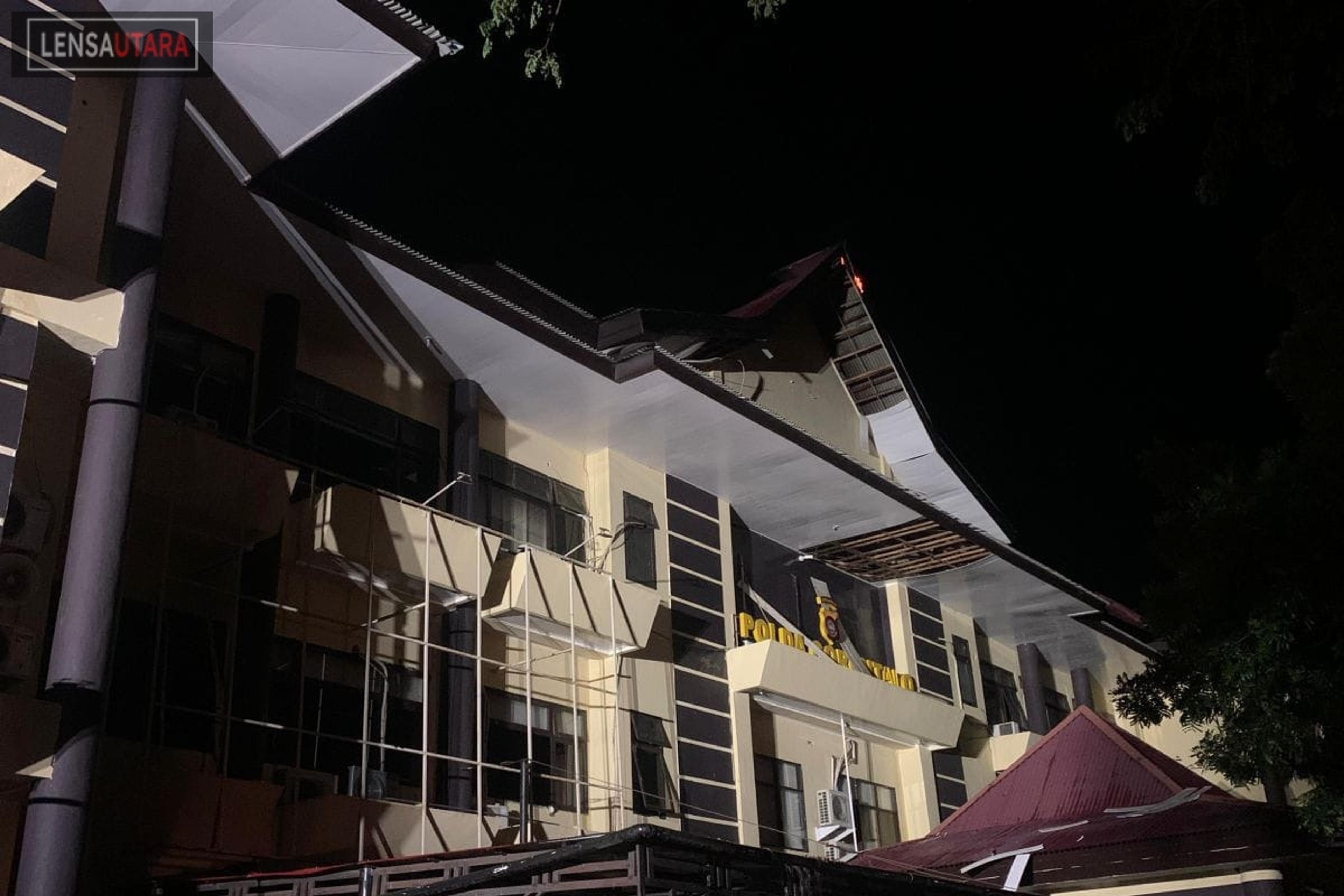 Gedung Utama Kantor Polda Terbakar, Penyebab Masih Diselidiki