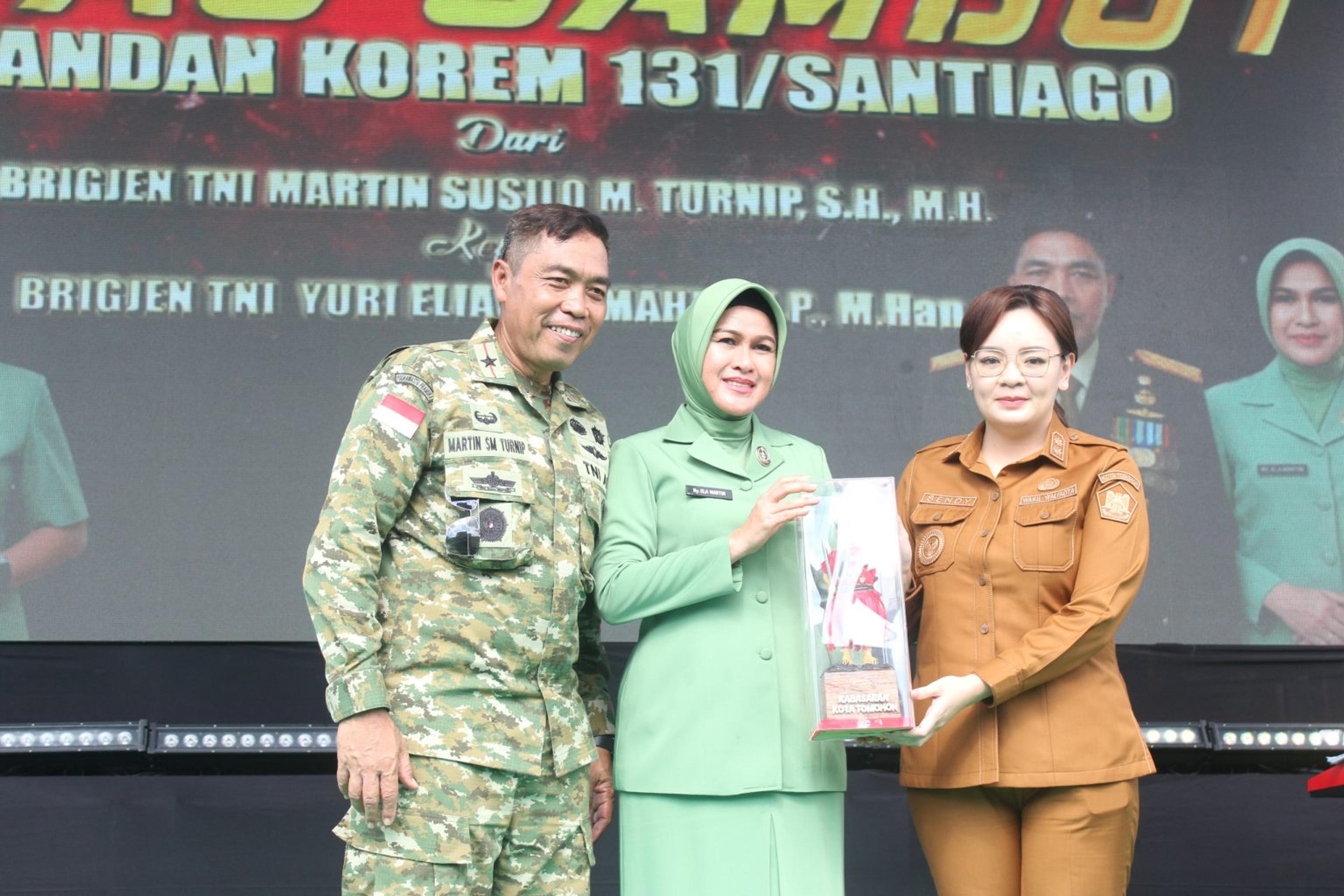 Sendy Rumajar Hadiri Lepas Sambut Danrem 131/Santiago