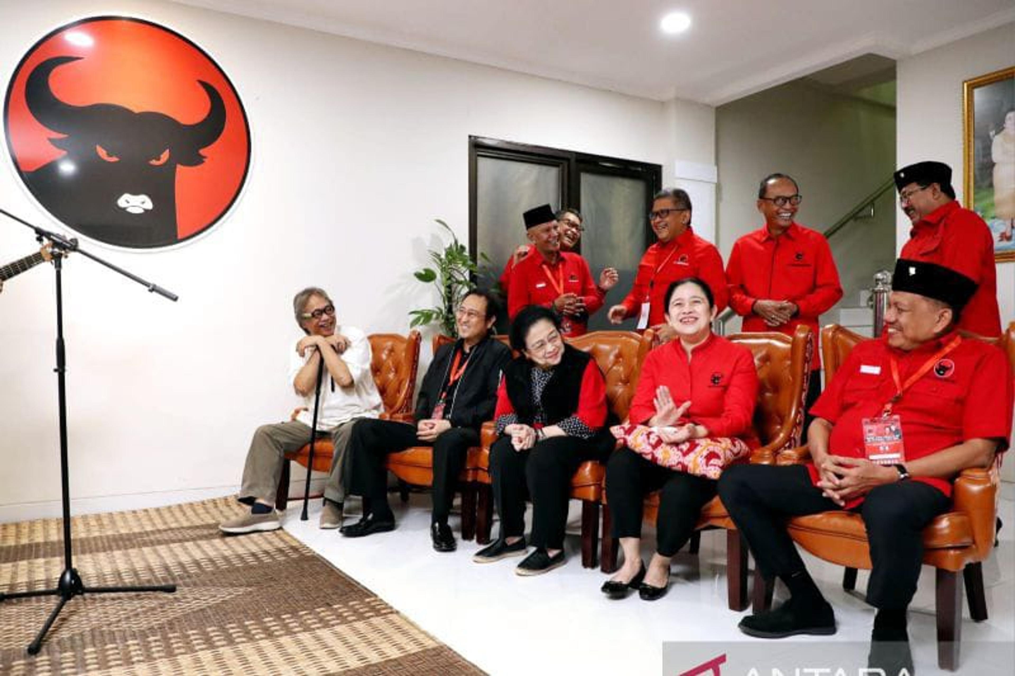 Megawati Terhibur Lagu “Ganjar Siji Ganjar Kabeh” Dikumandangkan