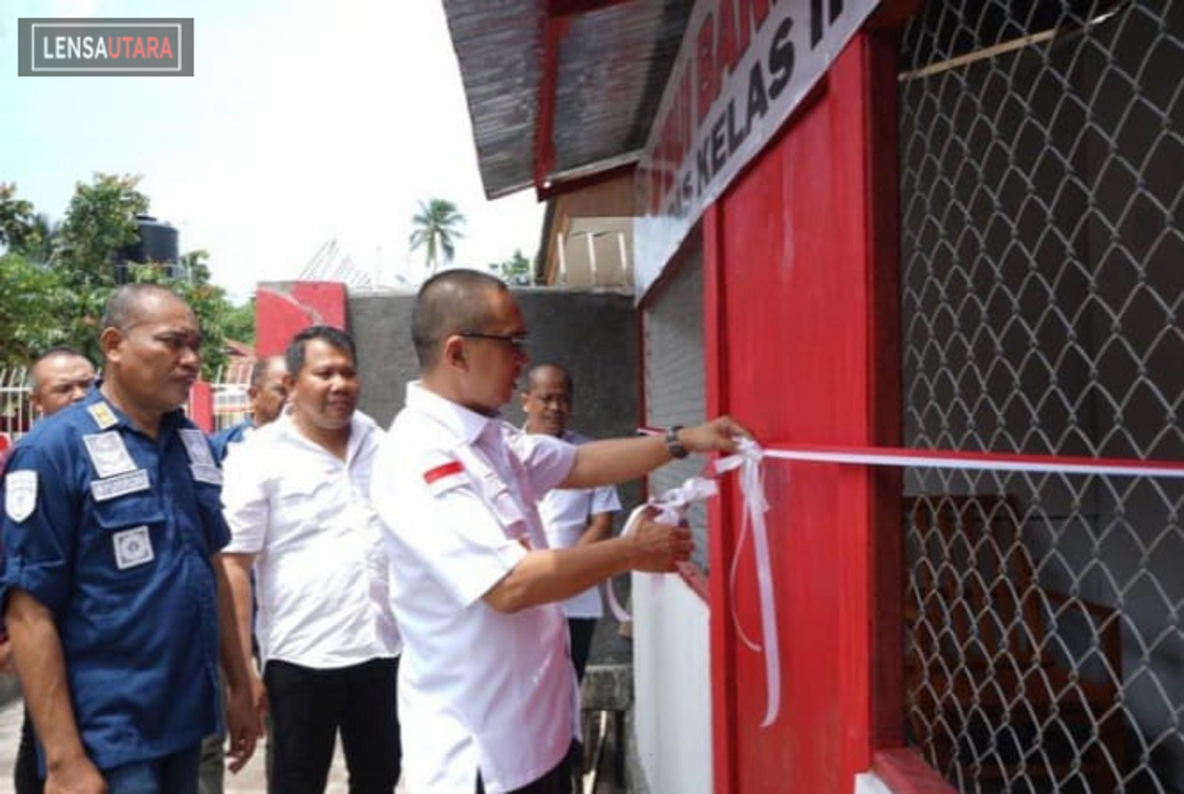 Kemenkumham Sulut Resmikan Barber Shop D’Bui di Lapas Bitung