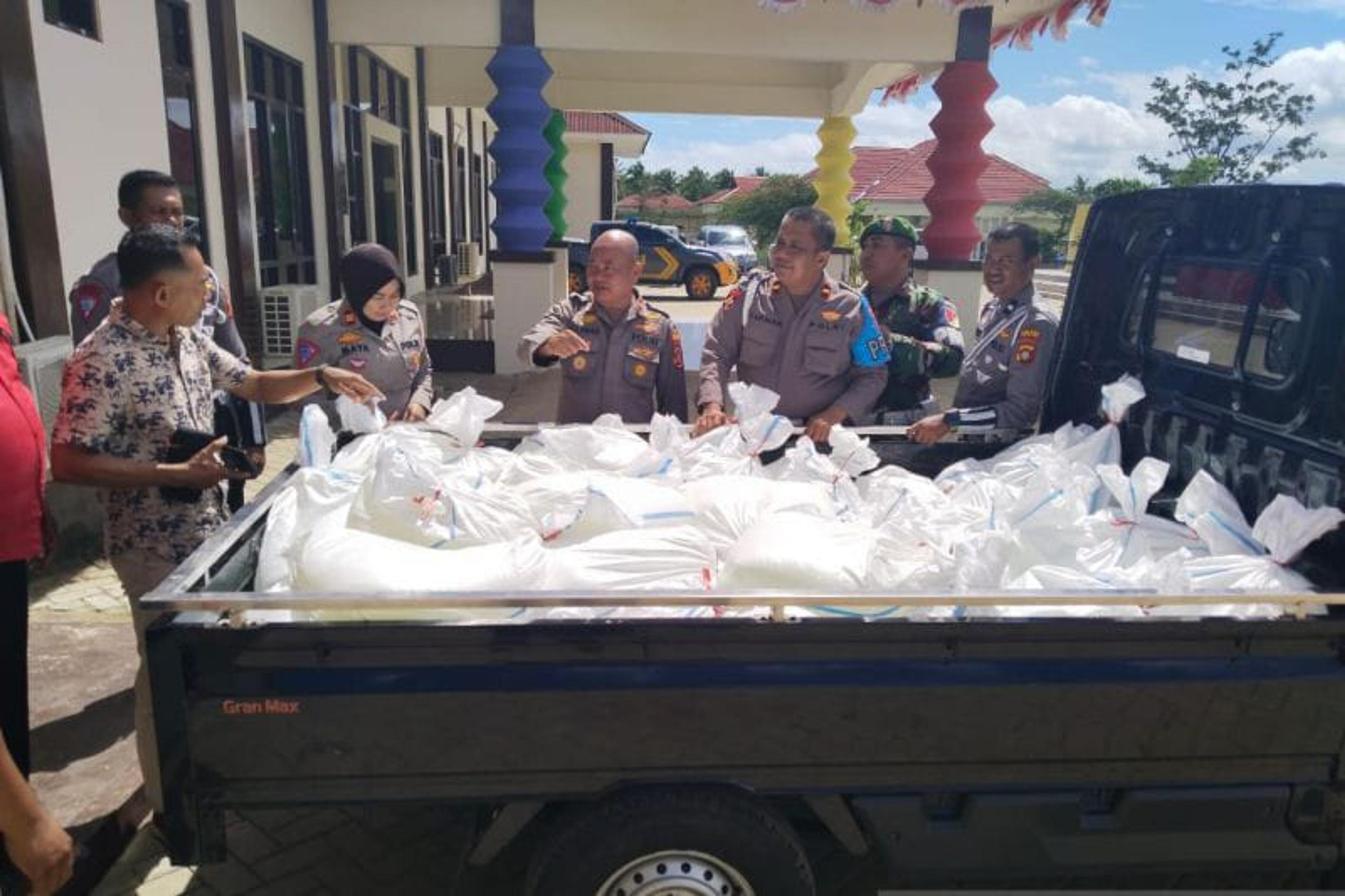 Polres Gorontalo Utara Sita 1.000 liter Captikus Asal Sulut