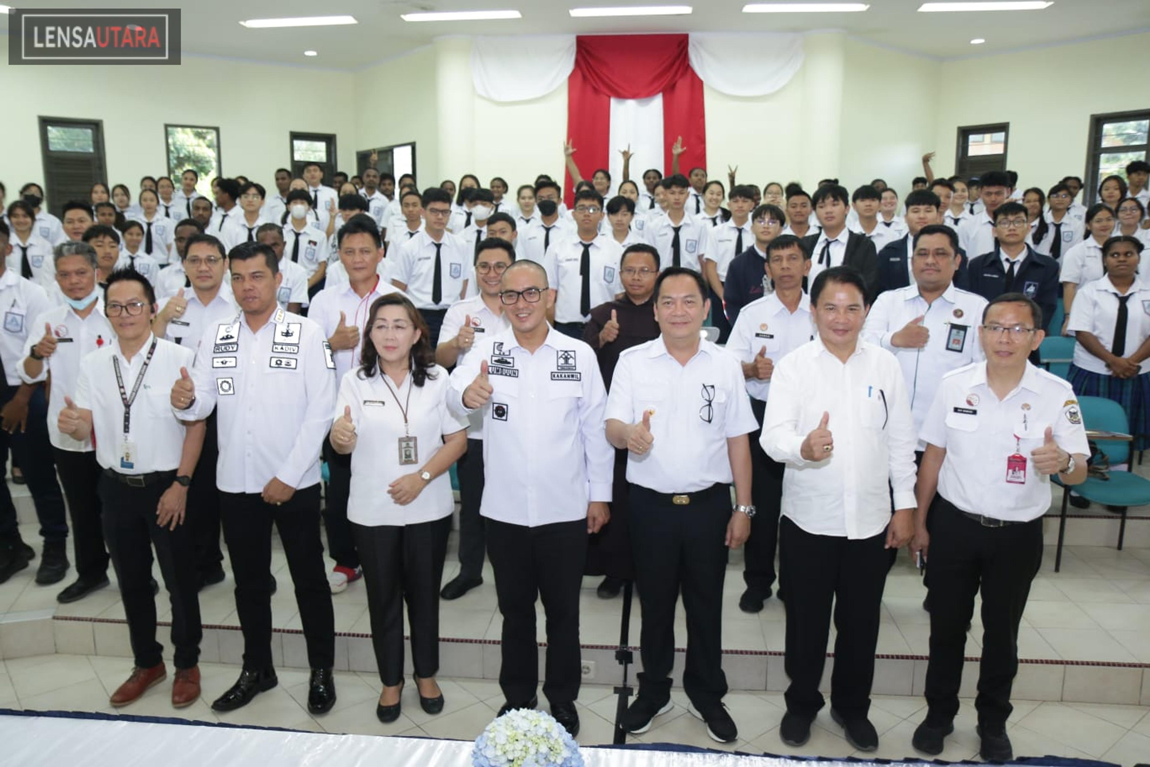 Hadiri Kegiatan BPHN Mengasuh, Walikota Caroll Himbau Pentingnya Pendampingan Kepada Anak