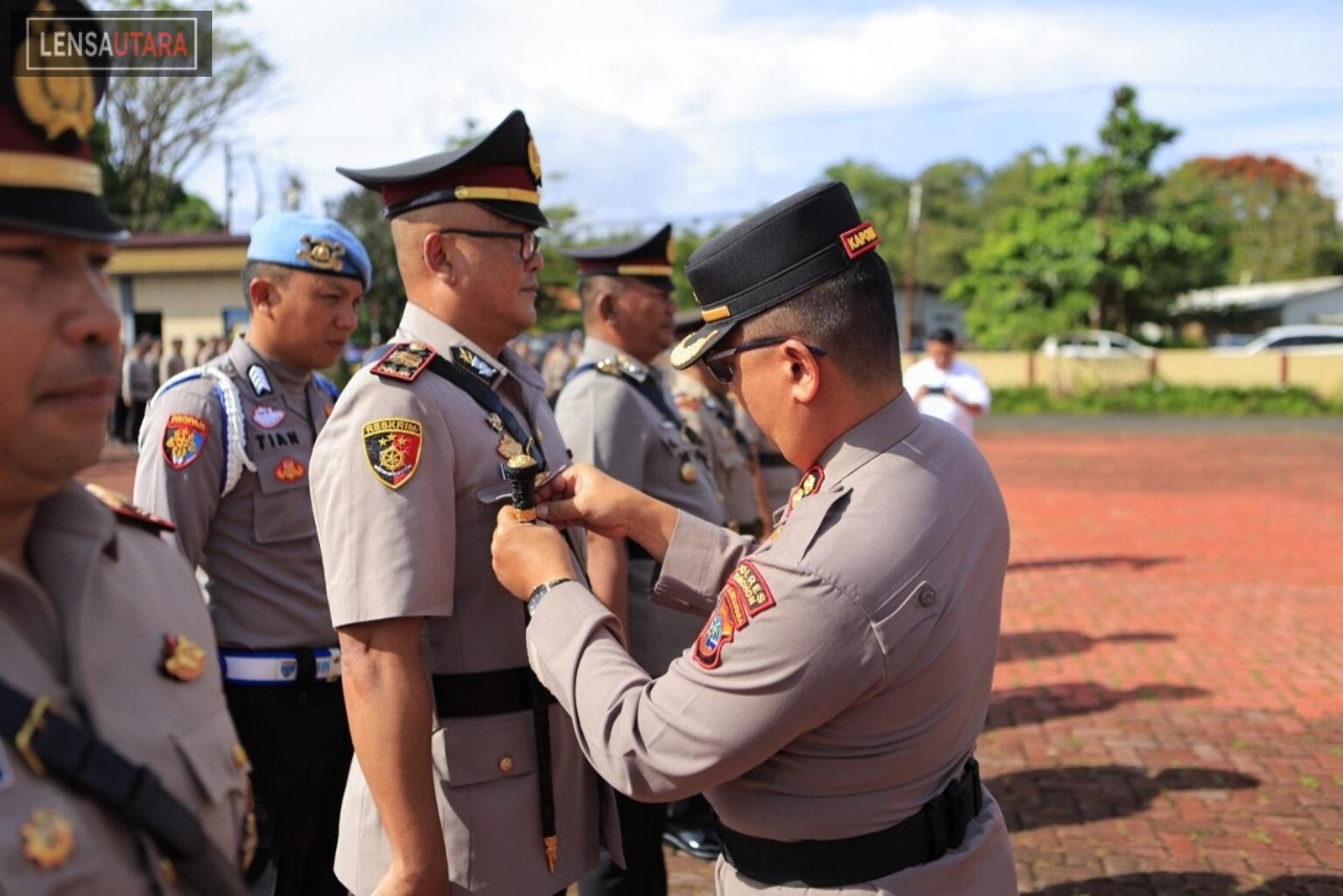 Kapolres Tomohon Lakukan Penyegaran, Tiga Jabatan Strategis Diserahterimakan