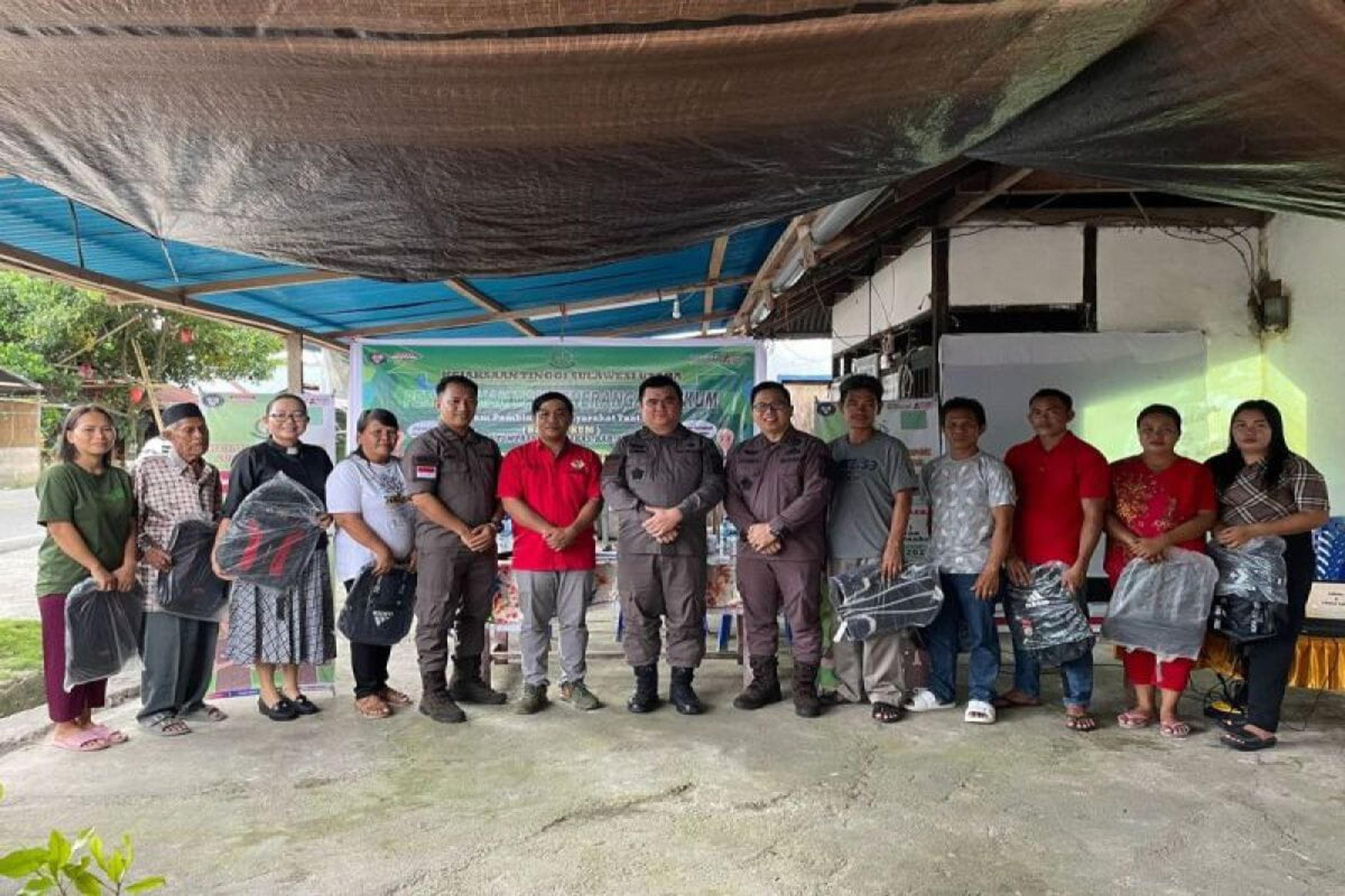Kejati Sulut Beri Penyuluhan Hukum Pemberantasan TPPO di Minahasa