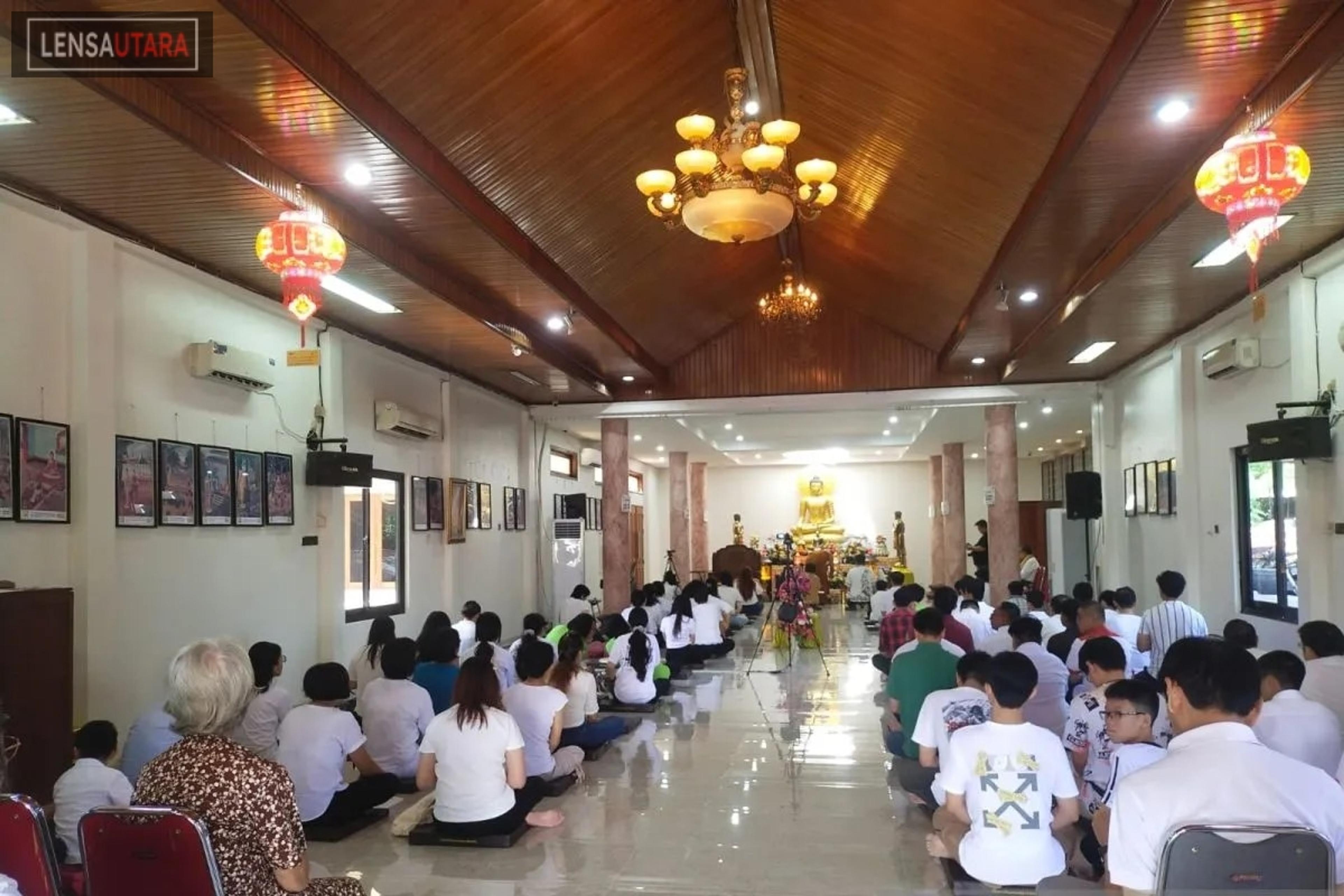 Di Perayaan Waisak Wali Kota Manado Ajak Umat Buddha Jaga Kedamaian dan Kerukunan