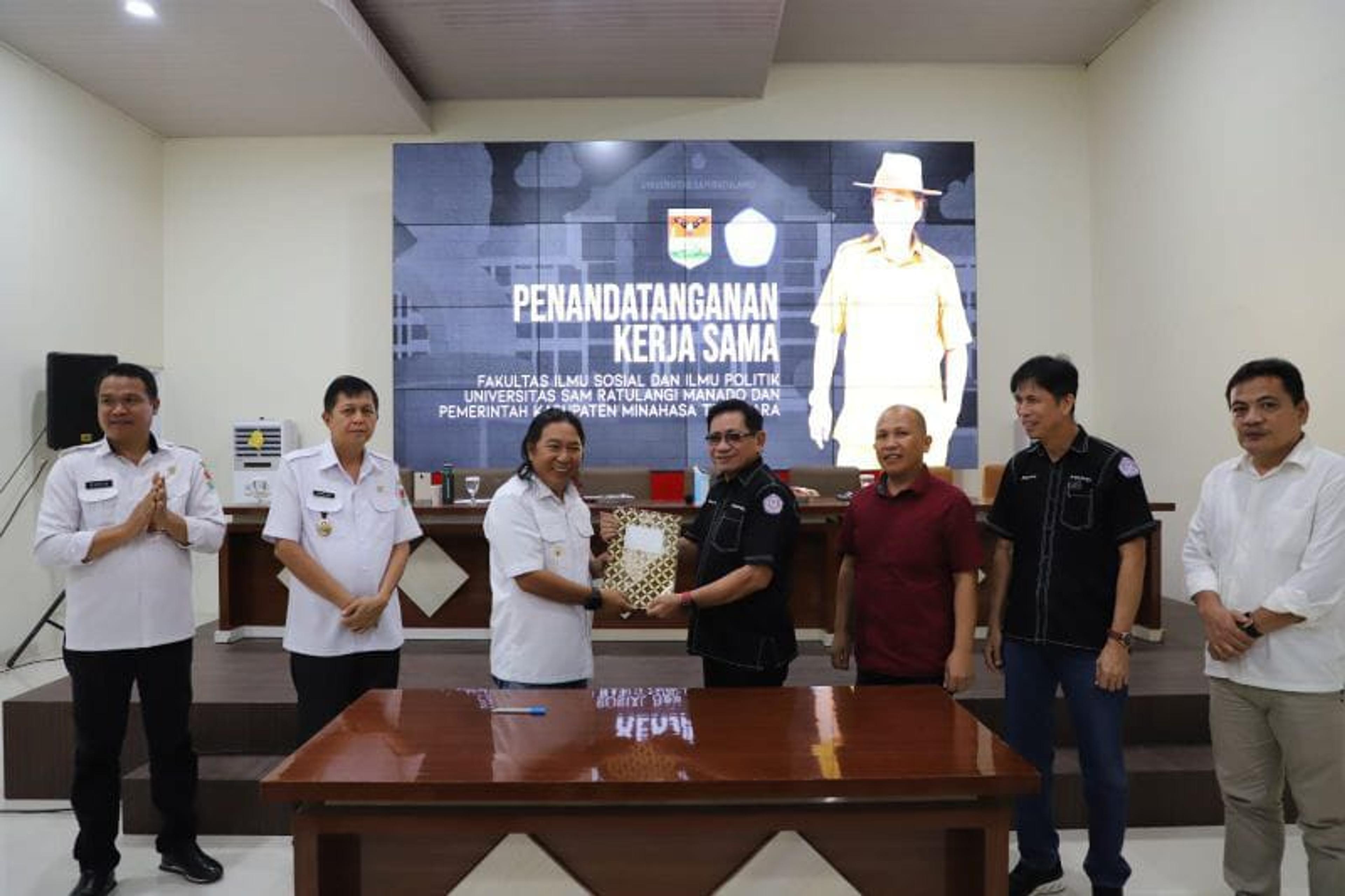Wujudkan Tridharma Perguruan Tinggi, Pemkab Mitra dan FISIP Unsrat Jalin Kerja Sama