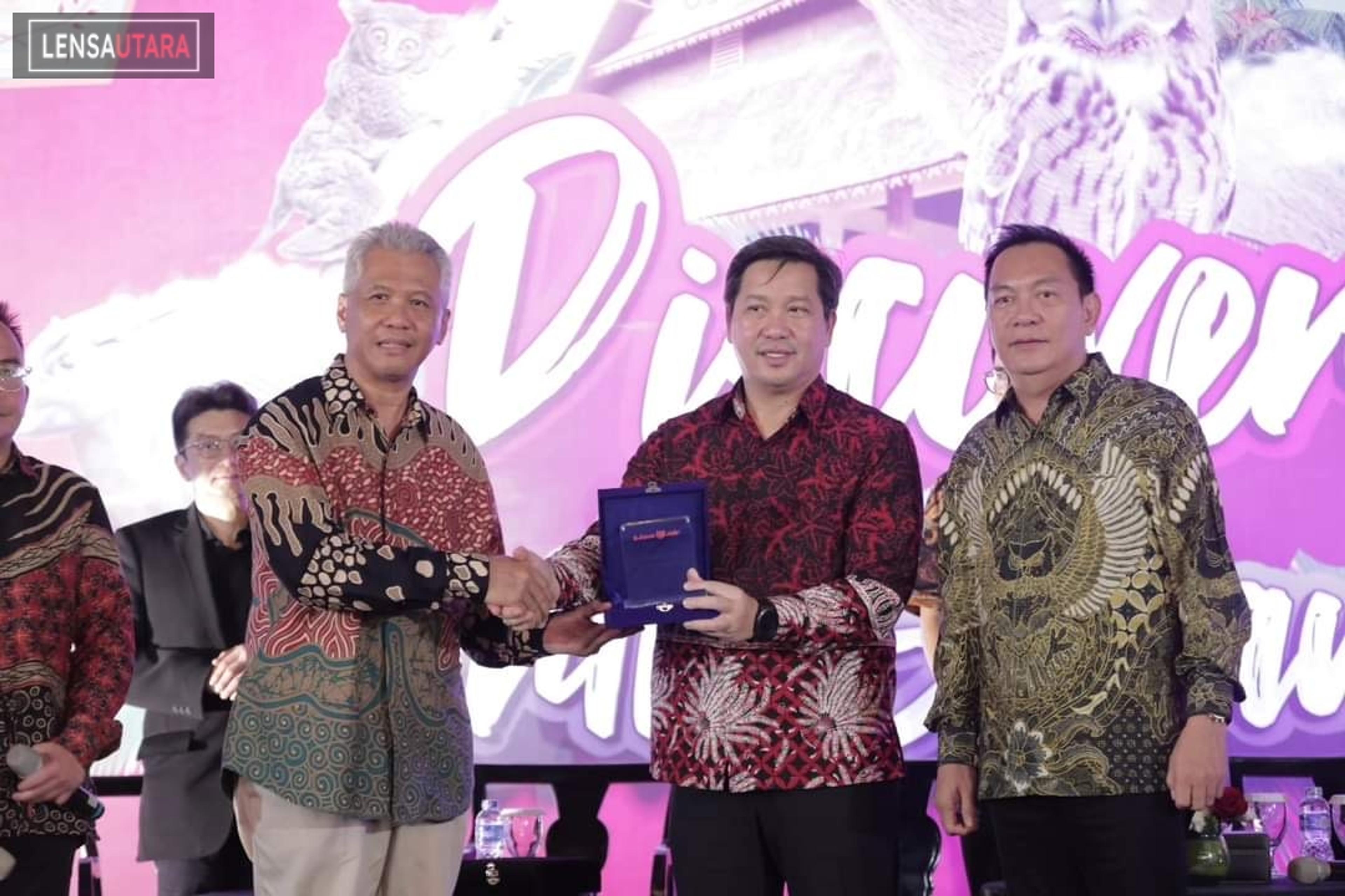 Dipimpin Walikota CS, Pemkot Tomohon Turut Meriahkan Discover North Sulawesi