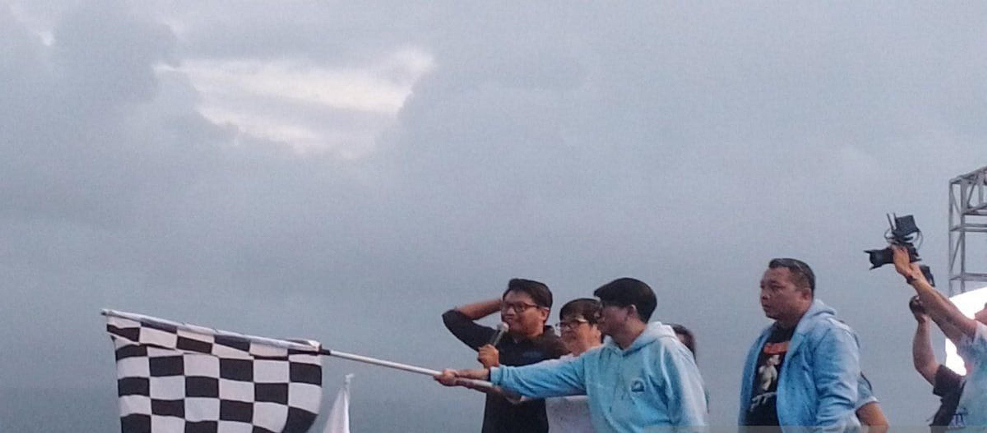 Ikrar Relawan Pemenangan Prabowo-Gibran Warnai Fun Run di Manado