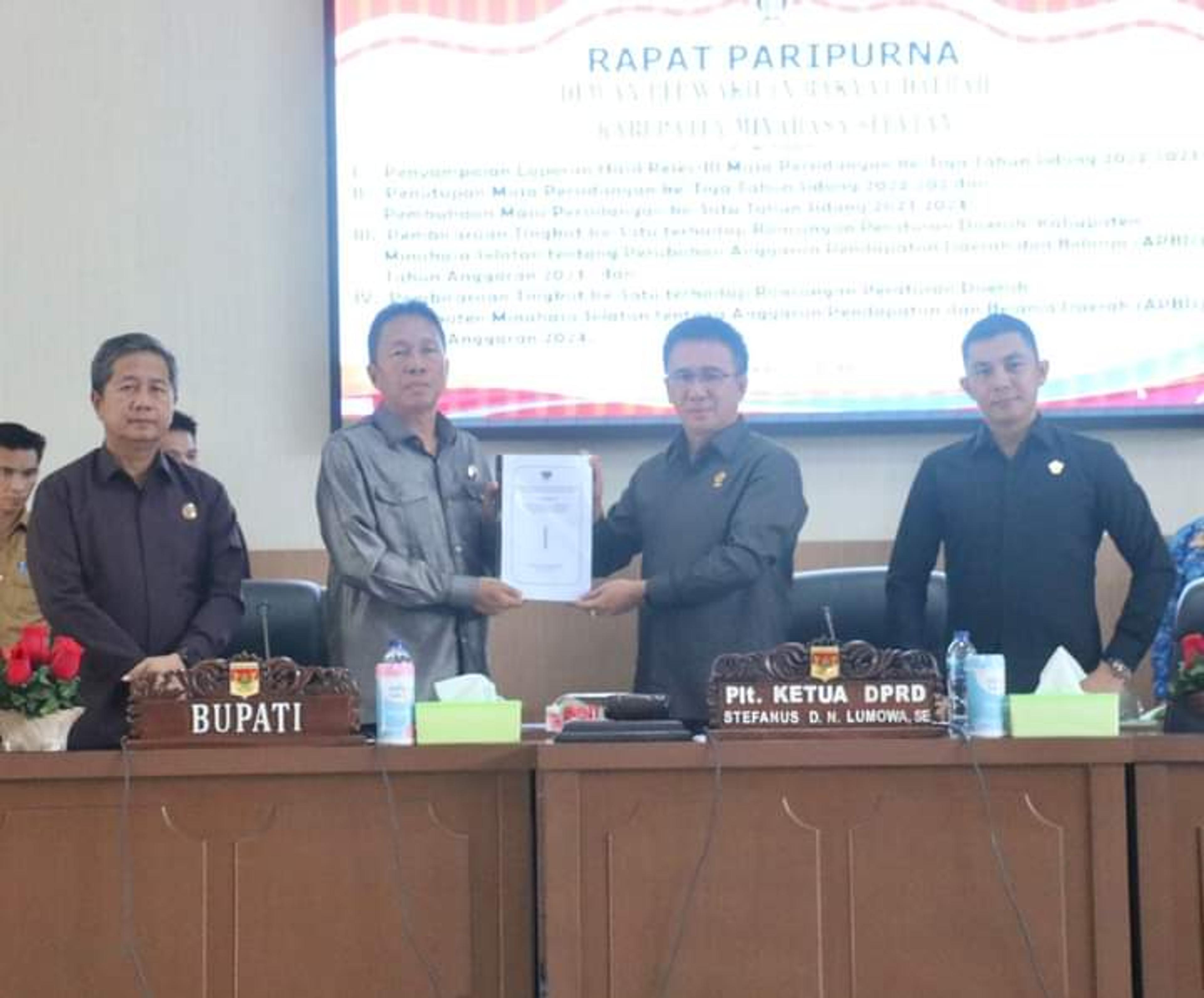 Rapat Paripurna DPRD Minsel Bahas 4 Agenda