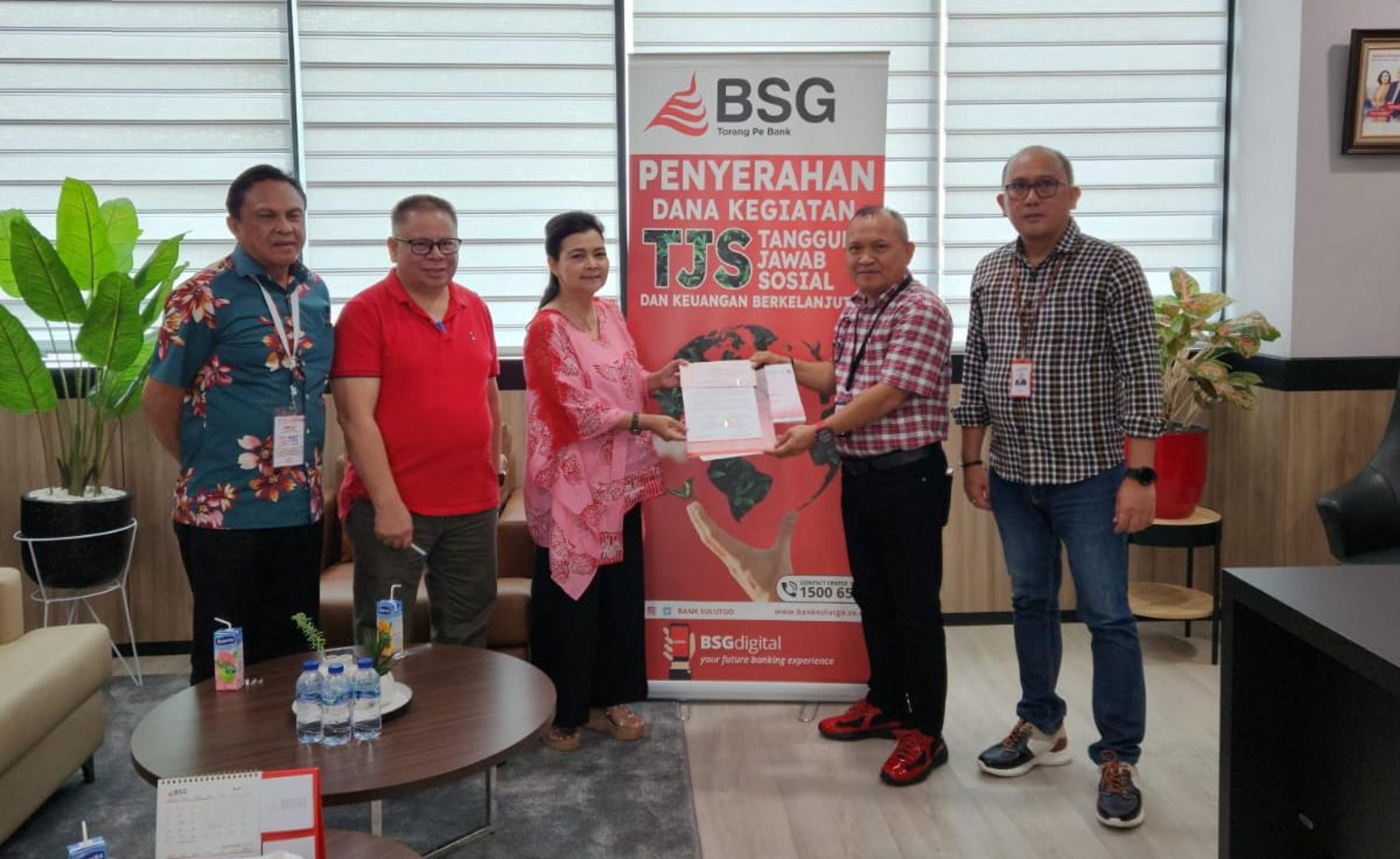 BSG Serahkan Bantuan Rp. 200 Juta untuk Dukung Pelaksanaan TIFF
