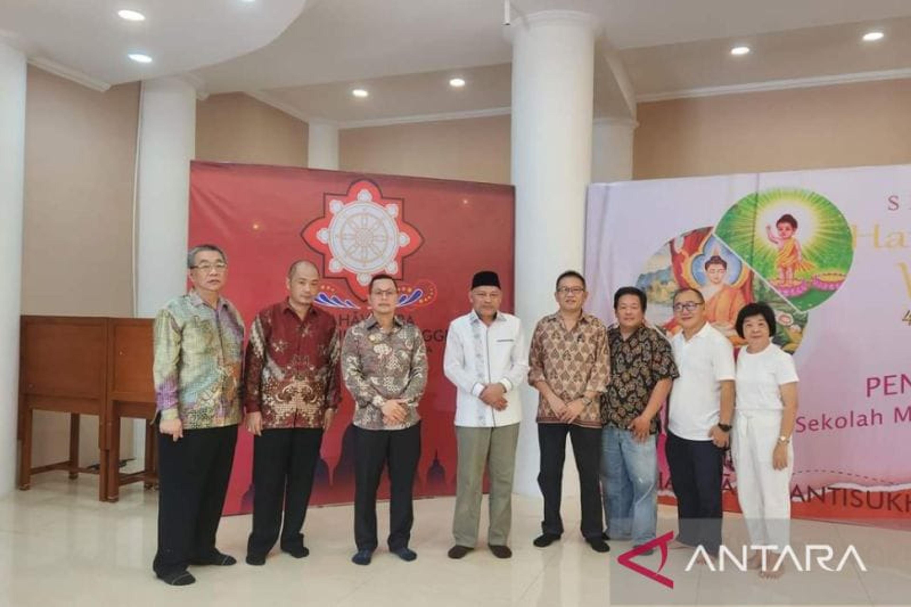 Kakanwil Kemenag Sulut Ajak Umat Buddha Tingkatkan Kualitas Beragama