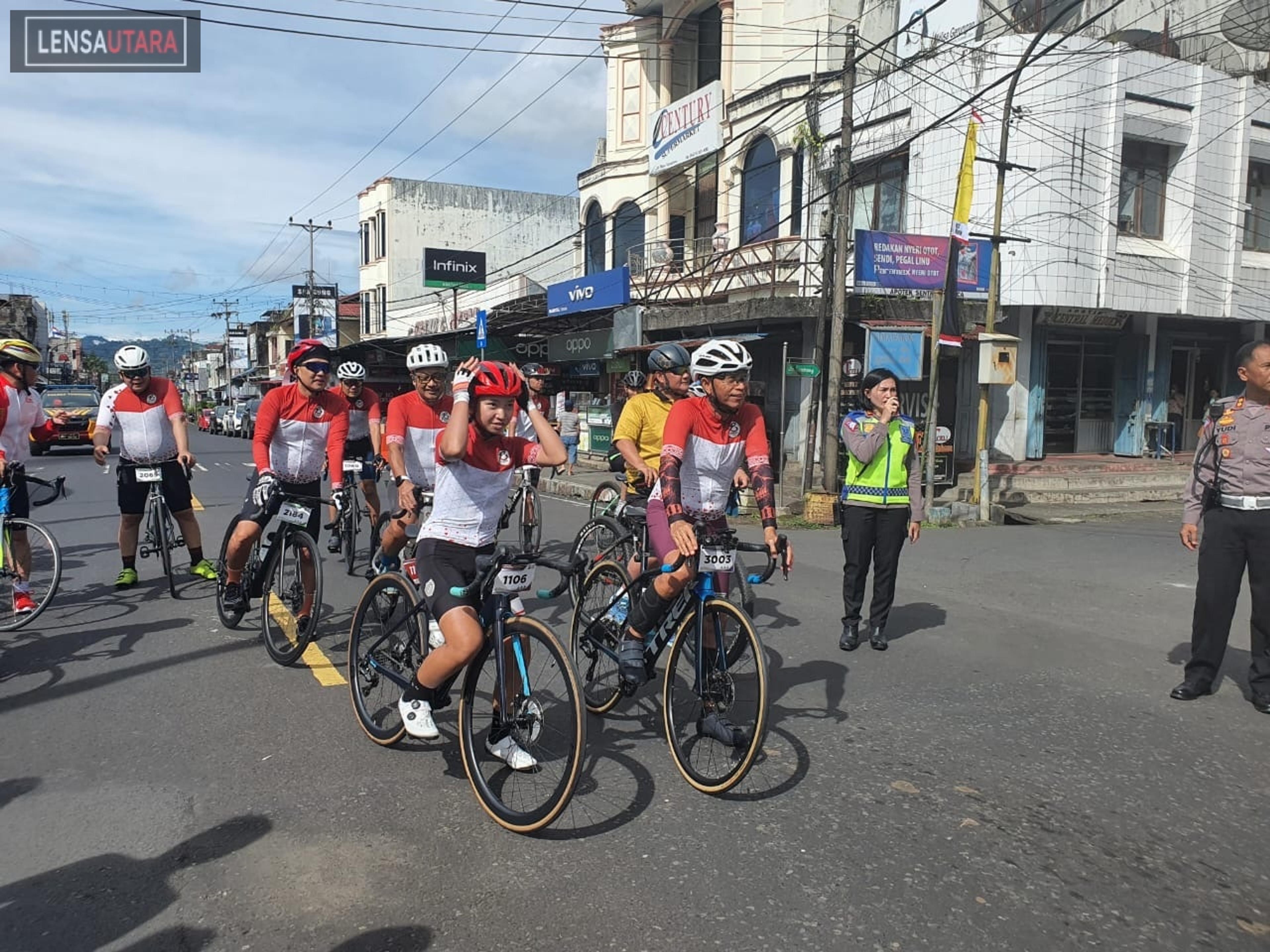 Gowes Presisi Polda Sulut Rayakan HUT Bhayangkara ke-78 Berlangsung Meriah