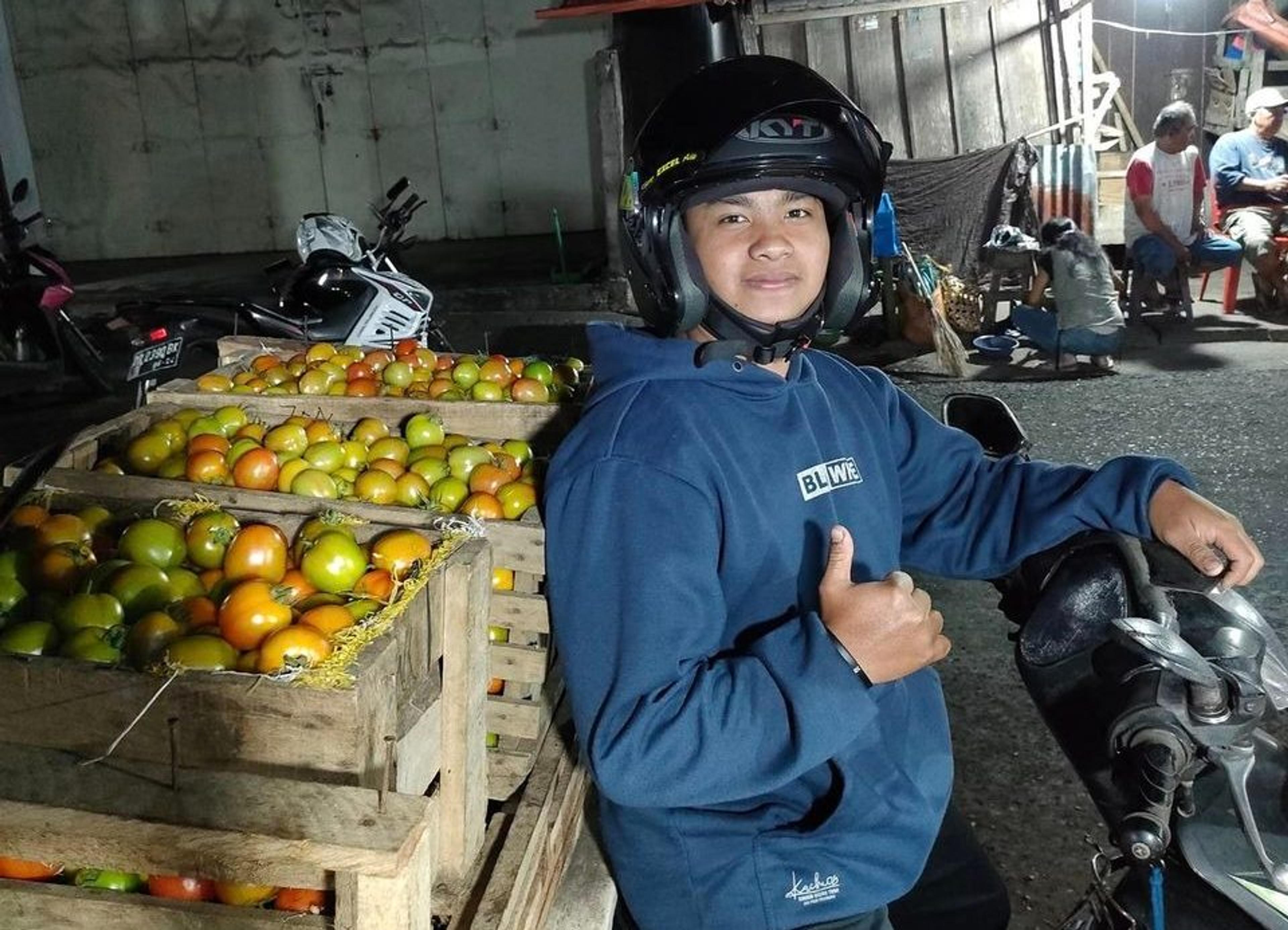 Kisah Trio Kasim, Penjual Sayur Keliling yang Diwisuda Profesi Ners