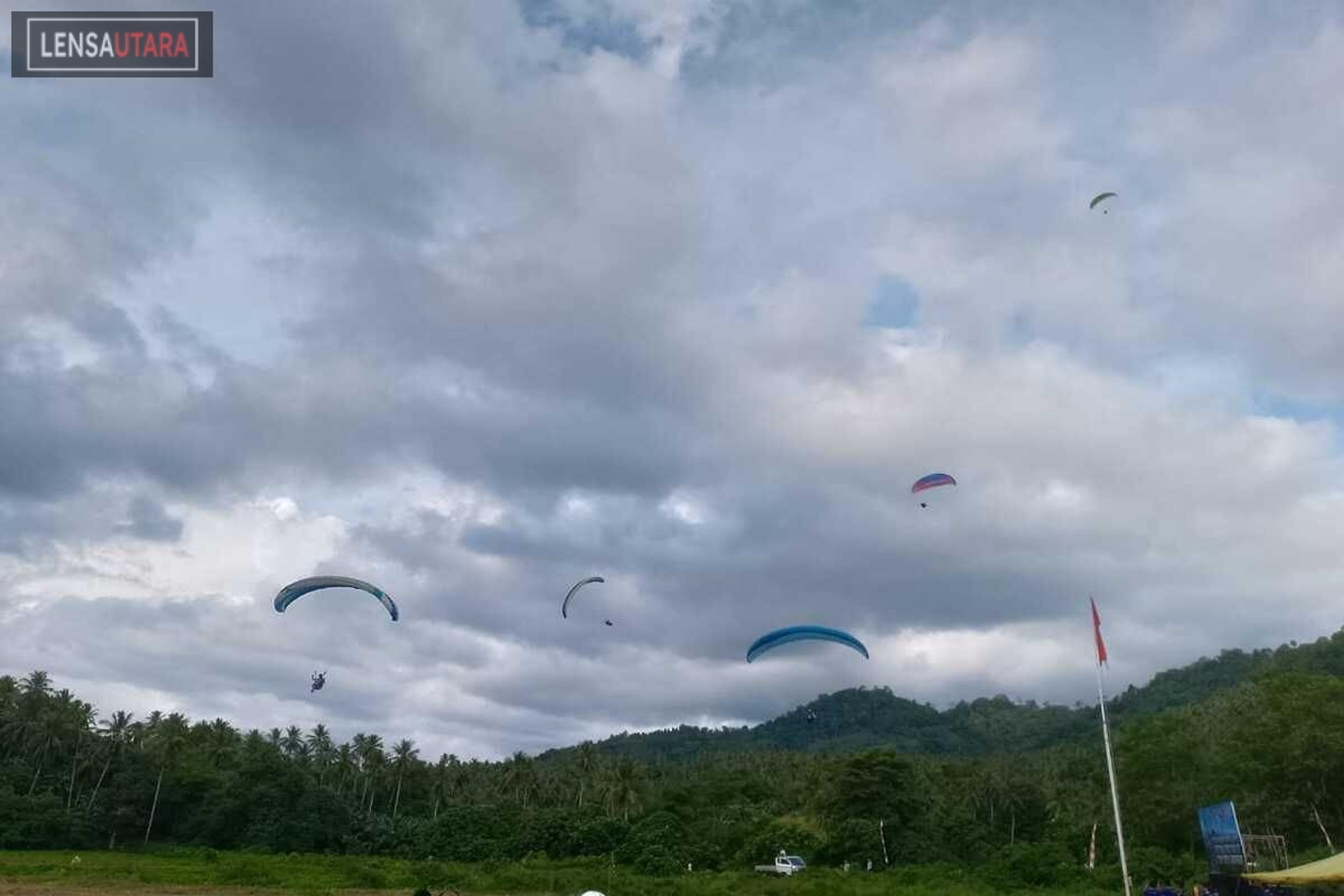 Gubernur: Kejuaraan Paralayang Promosikan Keindahan Alam Sulut