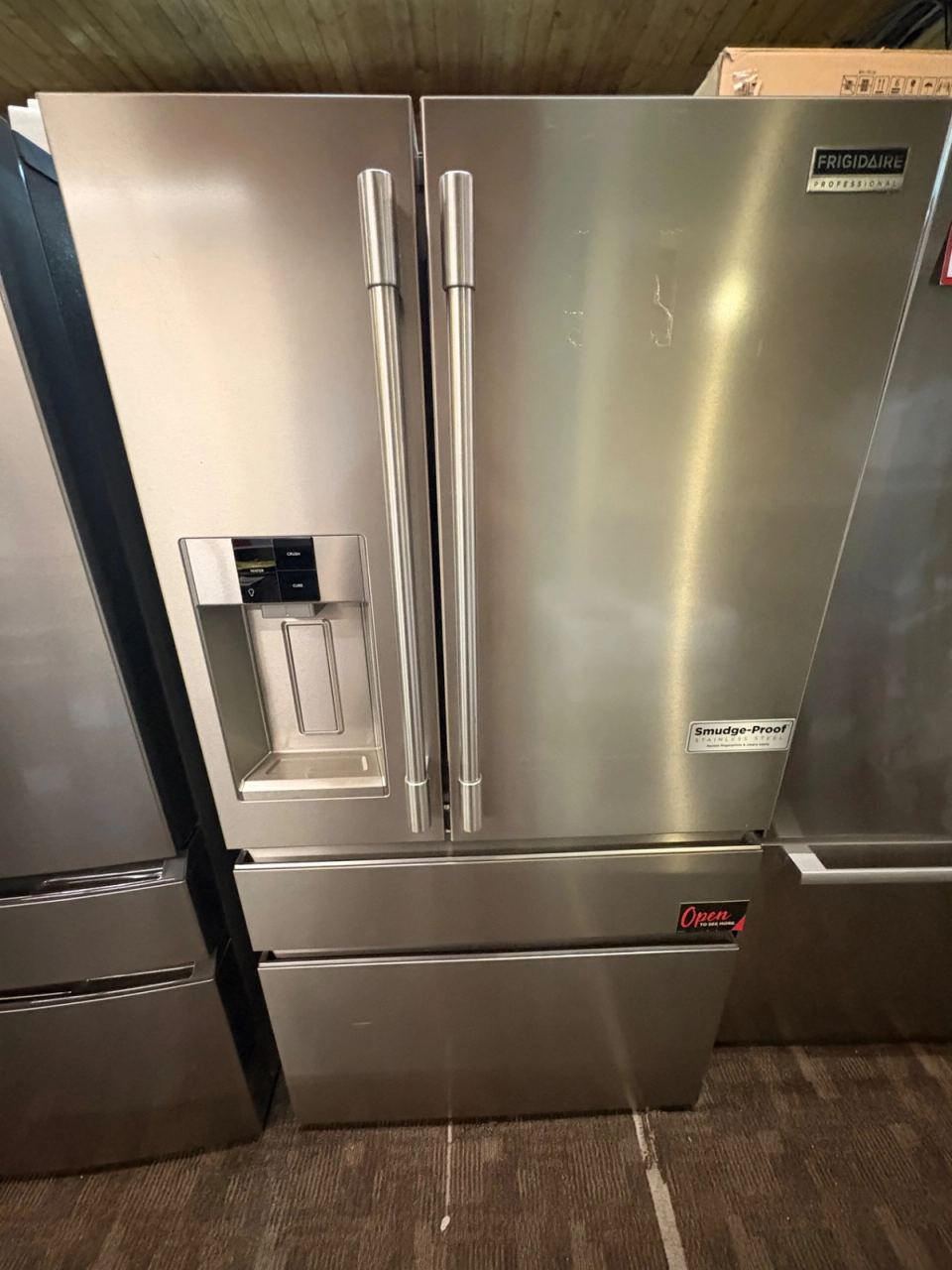 Frigidaire Refrigerators / Fridges, photo 1