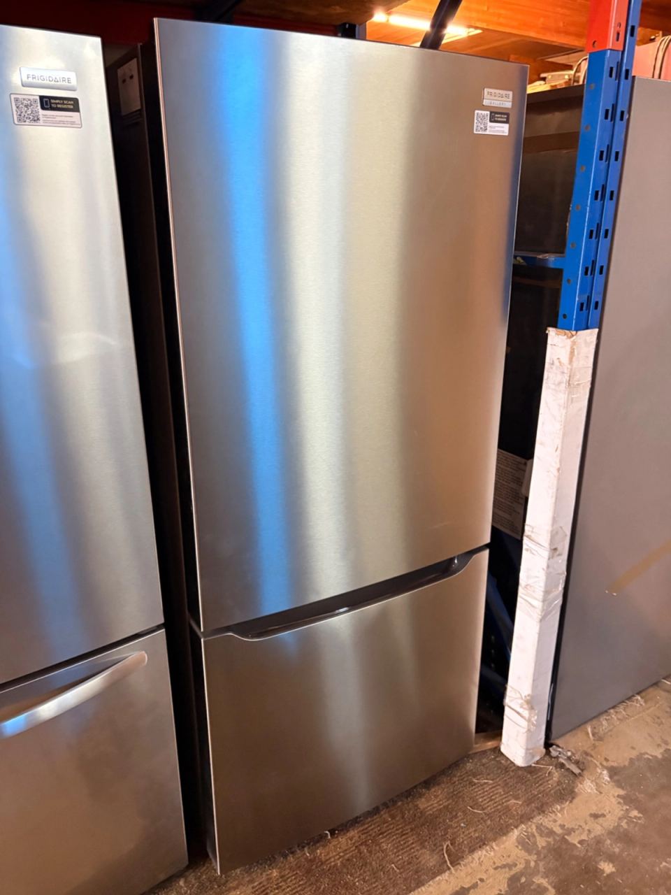 Frigidaire Refrigerators / Fridges, photo 1