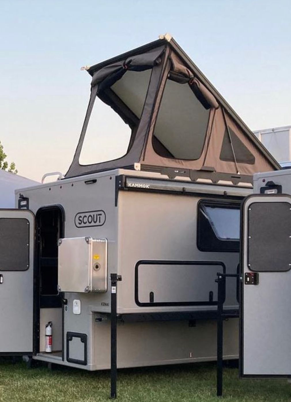 GFC Roof Top Tent - Stone Gray