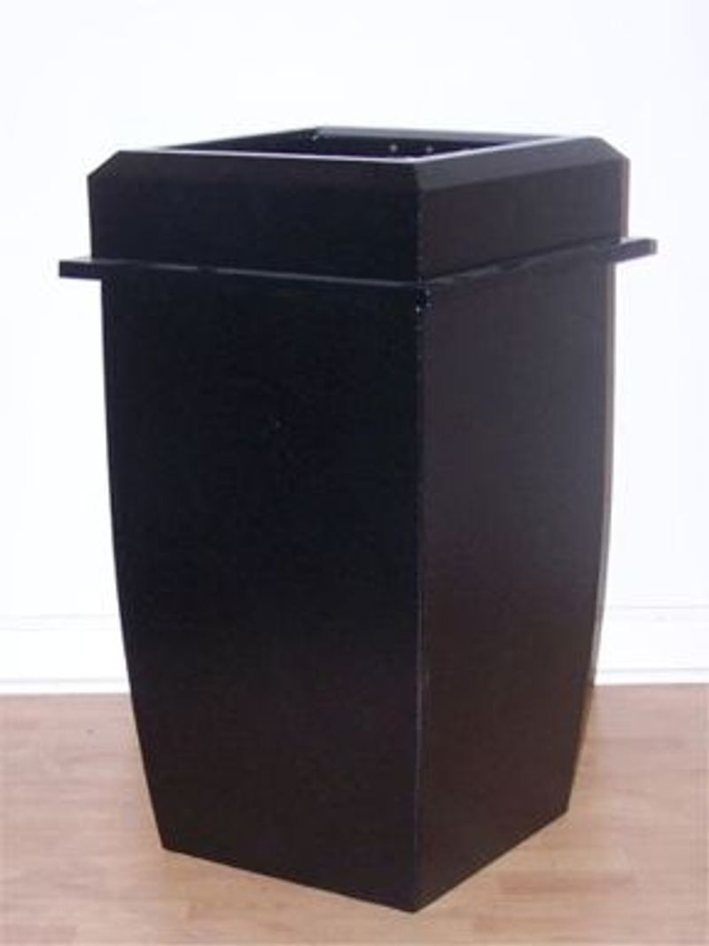 Hilton Planter