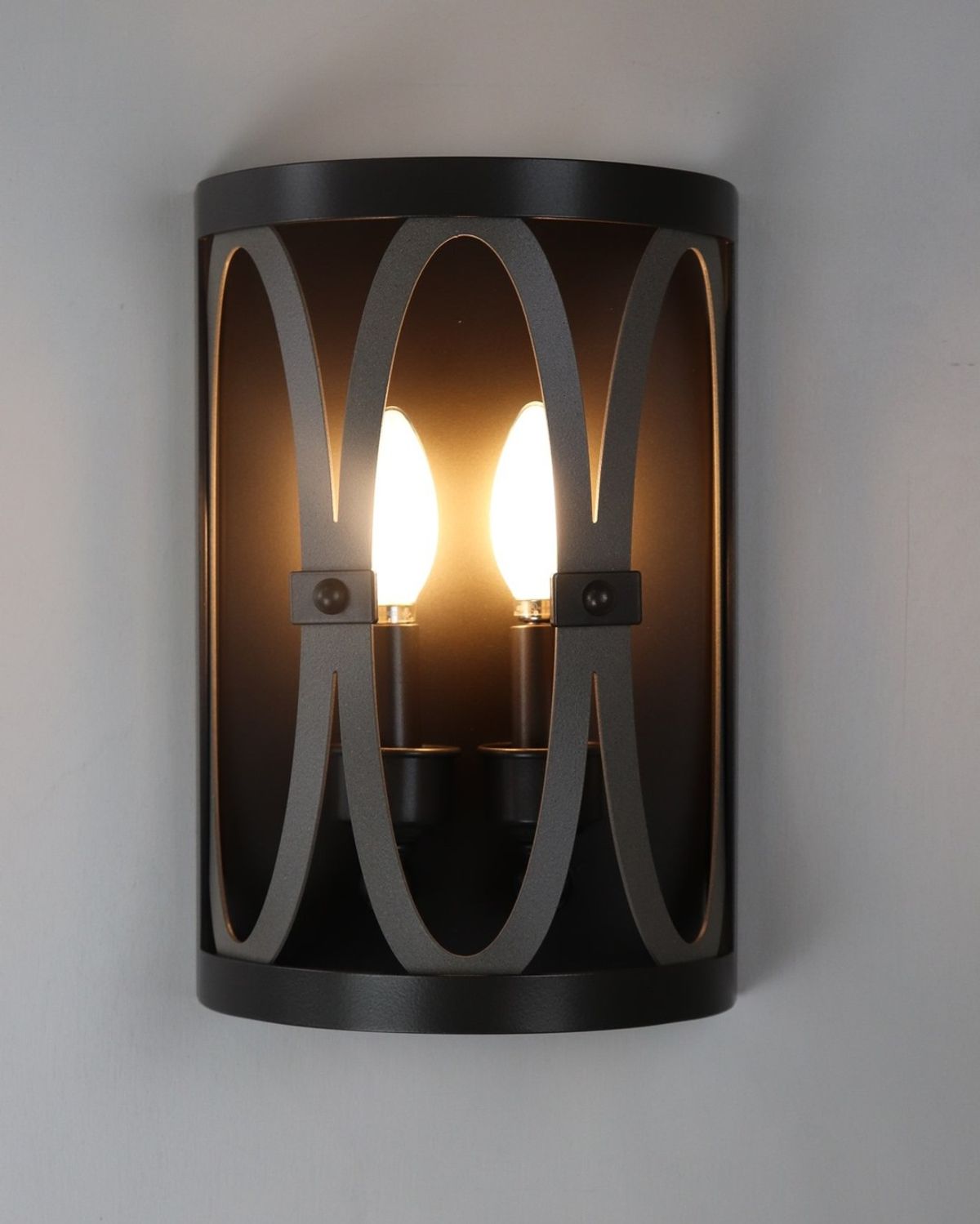 Custom Lighting Made in the USA

Pendant
RL-3-1468-36
36” Dia. x 20” OAH
Mineral Bronze/Moccasin  Powder Coat Finish 

Wall Sconce
RL-4-0968-ADA
12”H x 8” W…