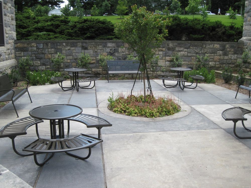Campus Courtyard — photo 4