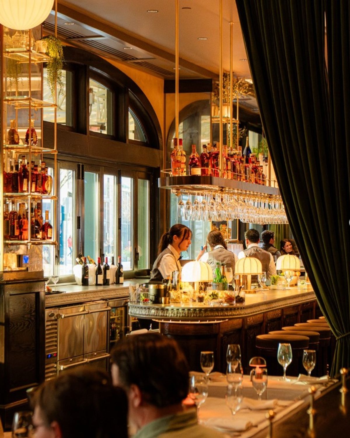 Warm, intimate ambiance—down to the last detail. ✨
At @monamigabibethesda in Bethesda, MD, we created small bar-top lamps that bring a soft glow to every po…