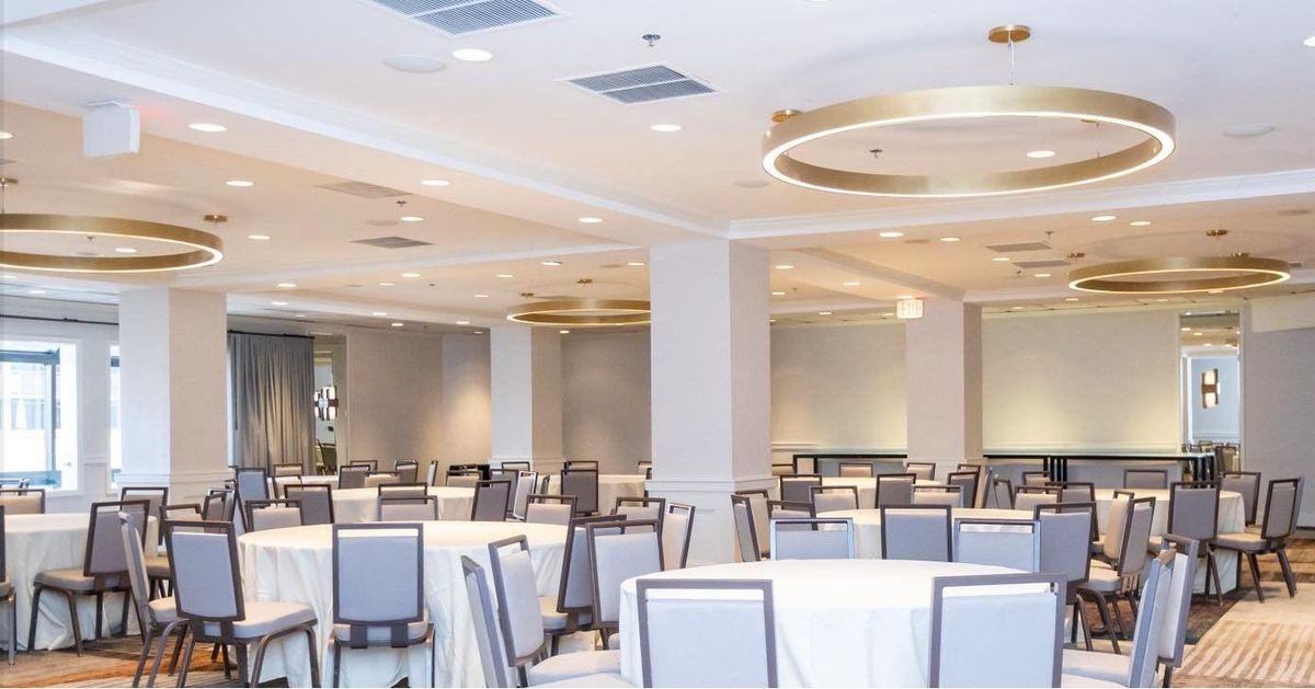 ✨ Elevate your hotel spaces with our custom lighting solutions! From sleek pendant fixtures that create a warm welcome at the reception to bold geometric cha…