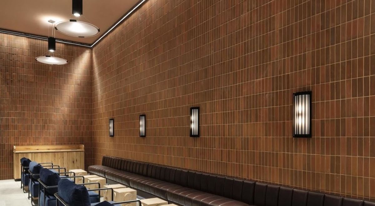 Check out this NEW install at Jacx Food Hall
Custom design in collaboration with INC Studio
Ceiling Fixture
RL-3-1418-36
36” Dia. x 13.75” H x OAH Field Ad…