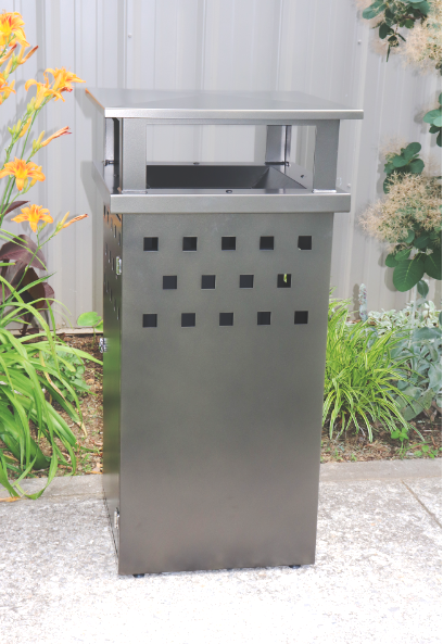 Trash / Towel Receptacle