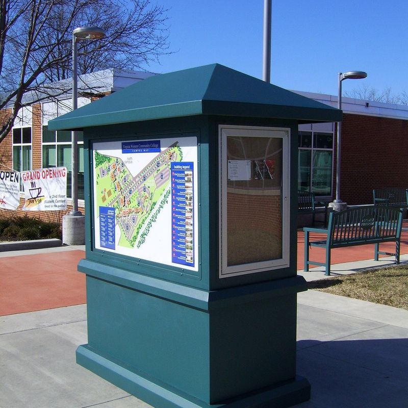 Kiosk
K-6022
90” H x 75” W x 43” D
Verde Powder Coat Finish 
#rclfinc