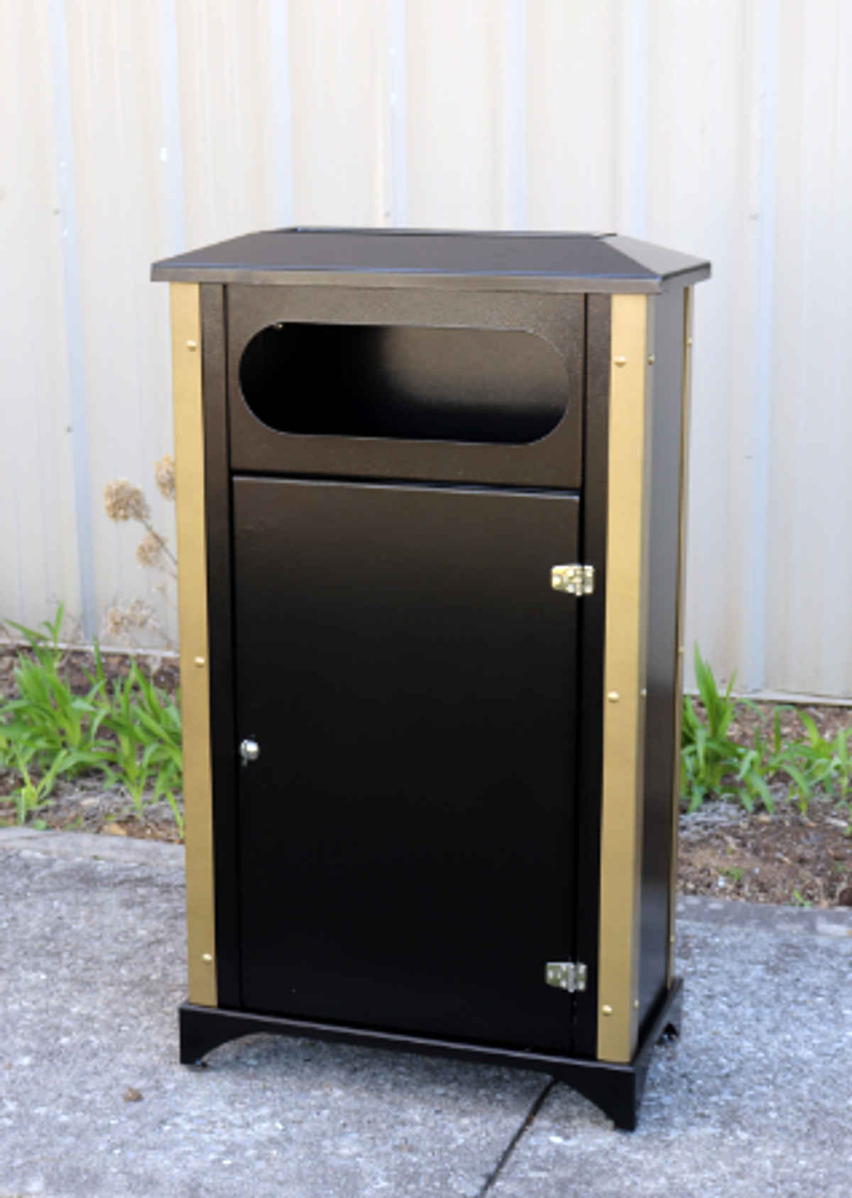 Riverwalk Trash Receptacle
