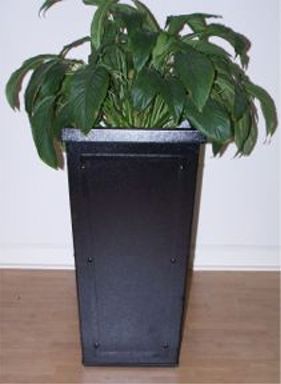 Hilton III Planter