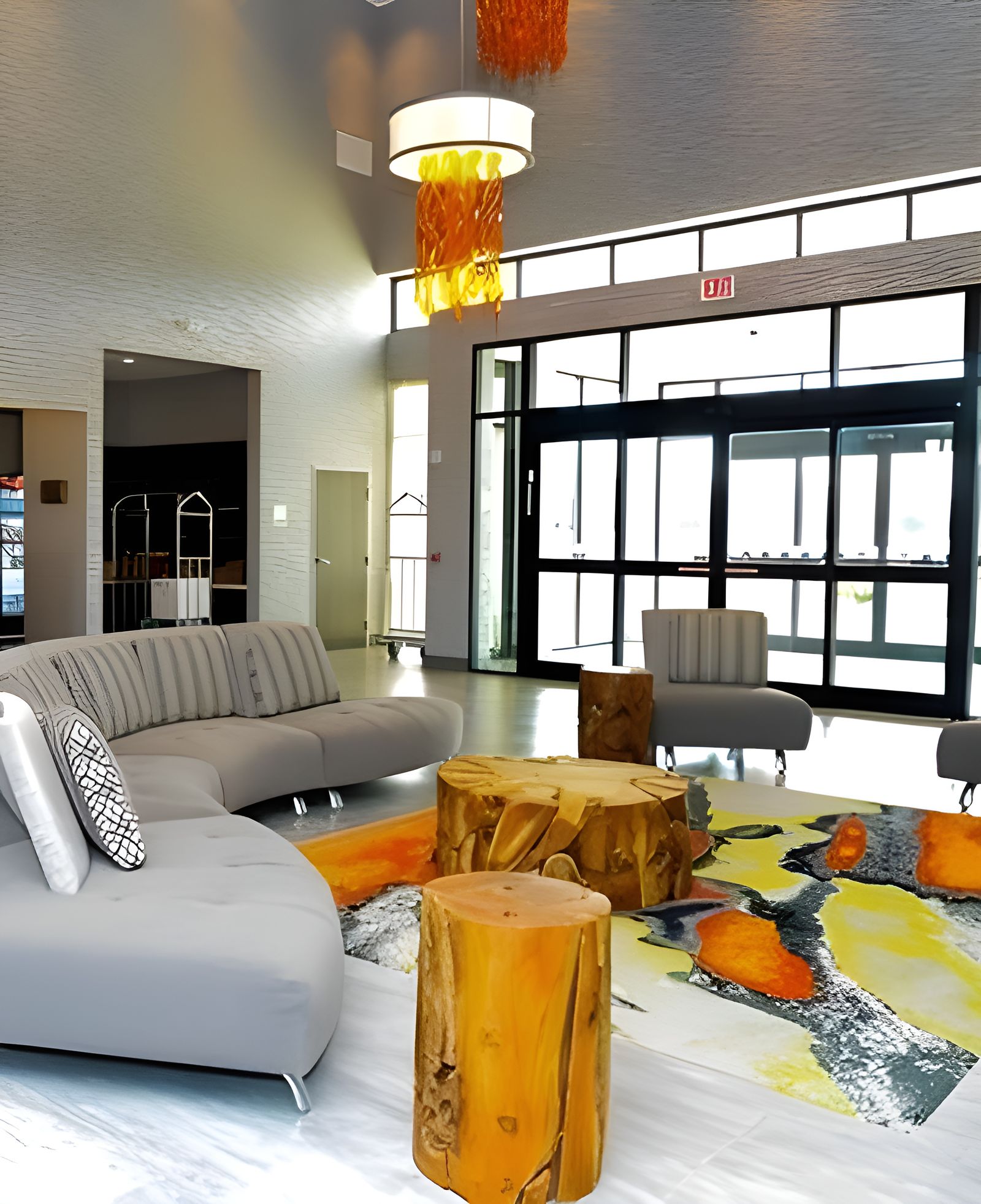Holiday Inn Express & Suites