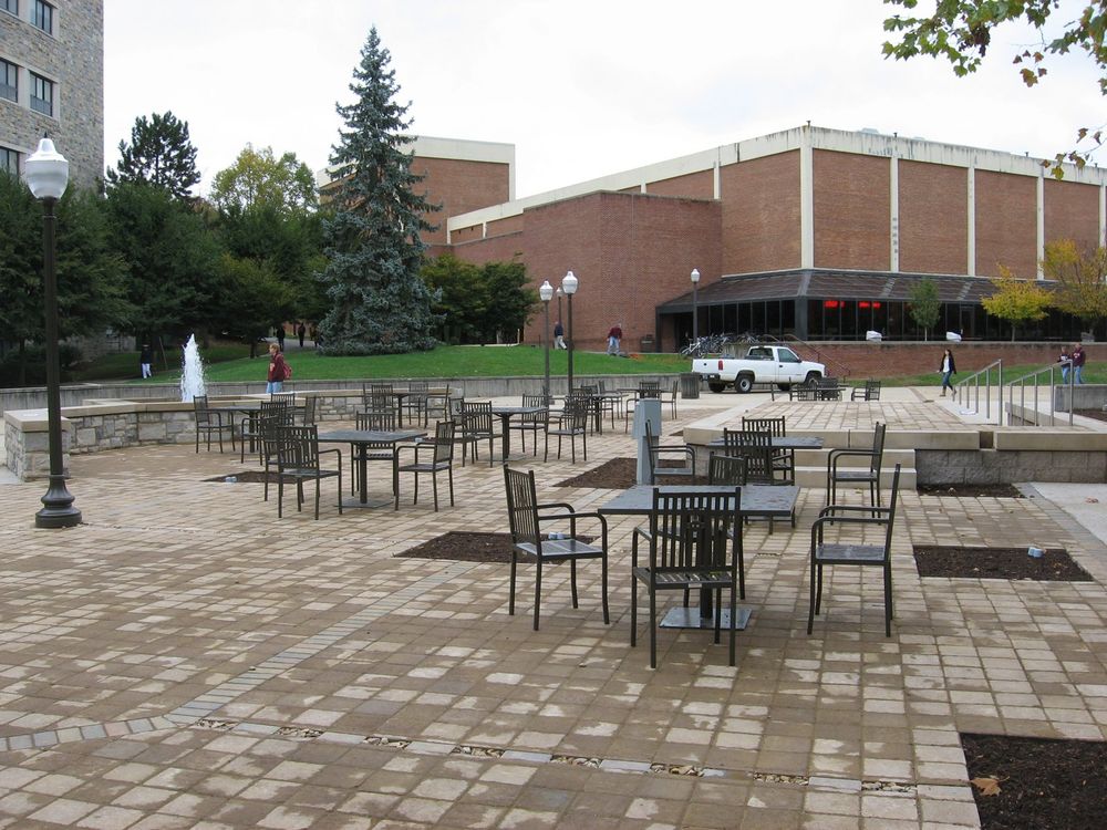 Graduate Life Center Plaza — photo 4
