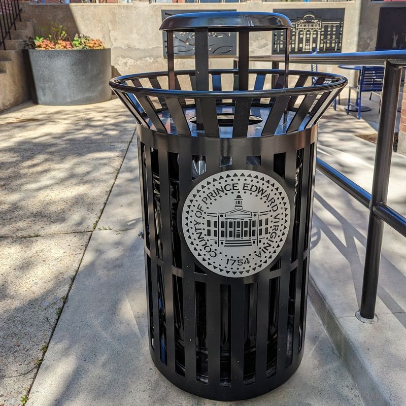 TR-1948-30-SM-D Prince Edward
43.75” H x 28.75” Dia. 
Cargo Black Powder Coat
Logo-Star Dust Silver Dark Powder Coat

#RCLFinc #MadeinUSA