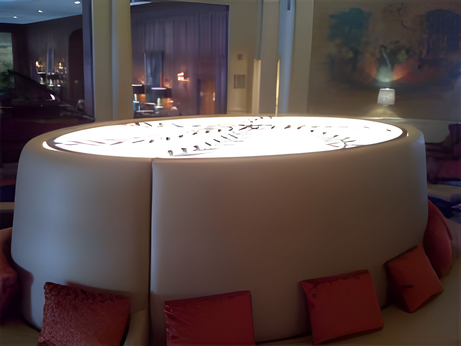 Hotel Roanoke [light]