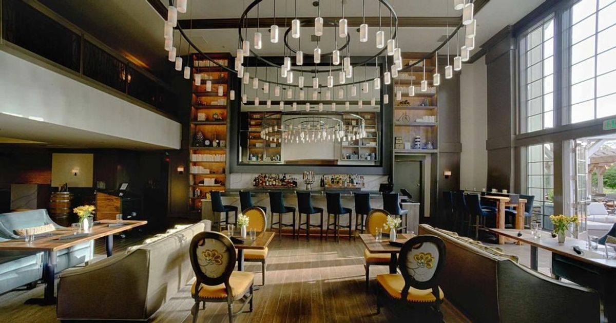 This stunning 204" diameter custom chandelier sets the tone at River Terrace Inn in Napa Valley—elegant, bold, and unforgettable. Its sculptural presence bri…