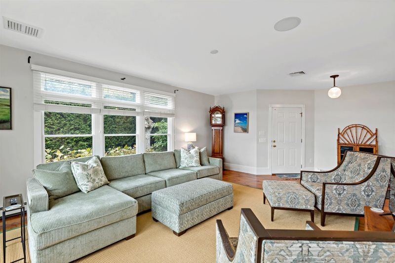 Rocky Point Retreat - Image 3