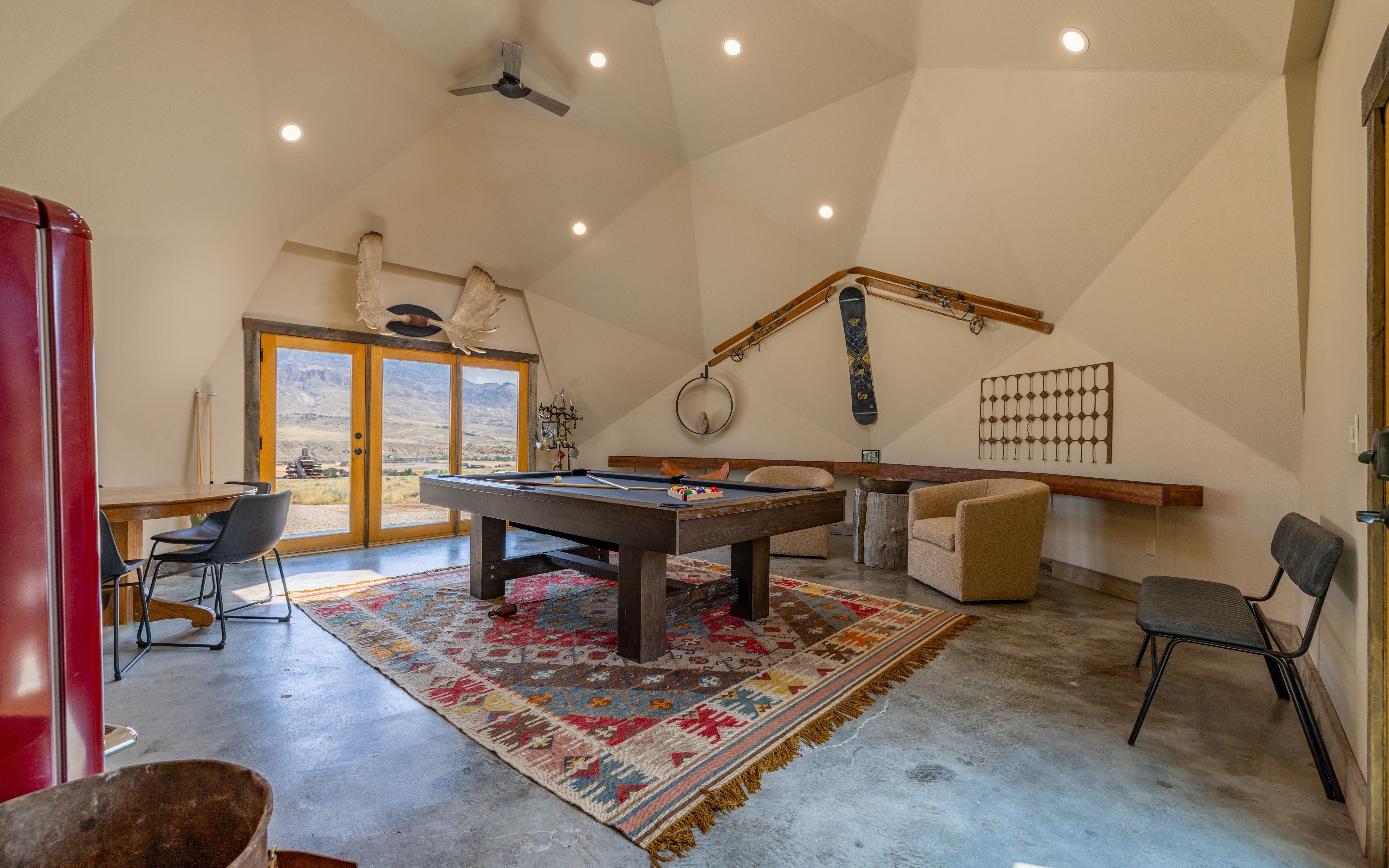 Dome House in Cody And East Yellowstone