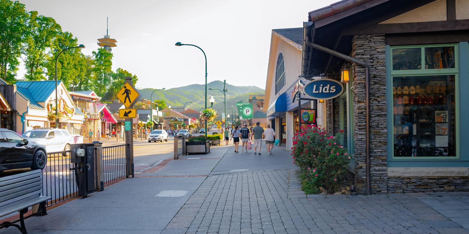 Top 10 Fun Attractions Right on the Parkway in the Smoky Mountains