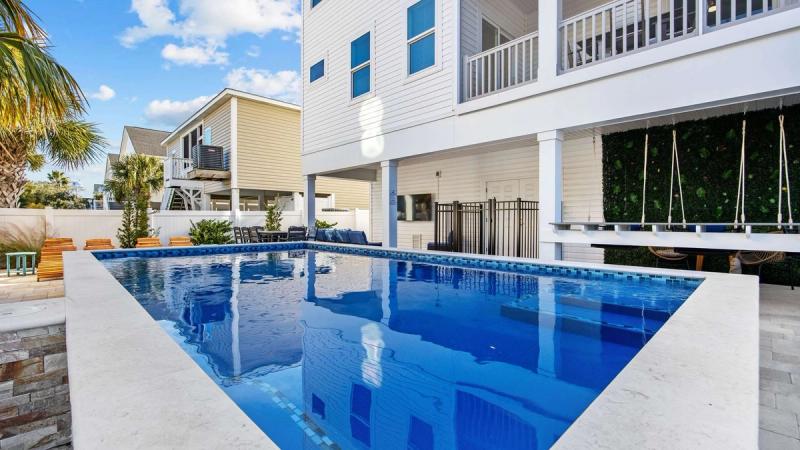 Brightside House - Image 2