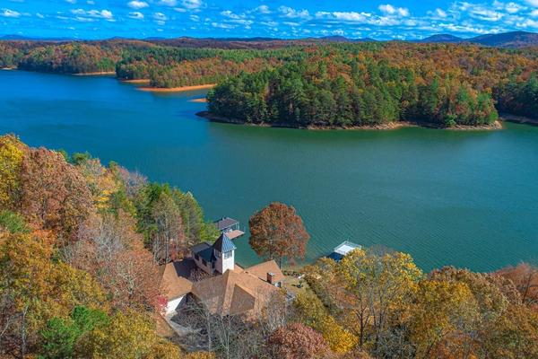 Discover More Lake Destinations