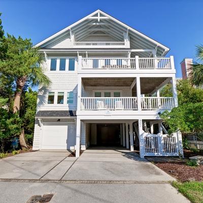 Exterior view of Beachcomber.