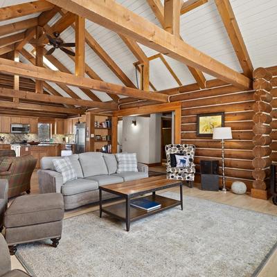 Cabin living space in Grizzly Peak Cabin.