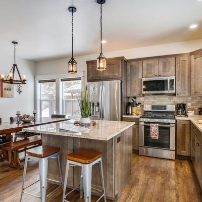 Modern kitchen in a Bend, OR vacation rental.
